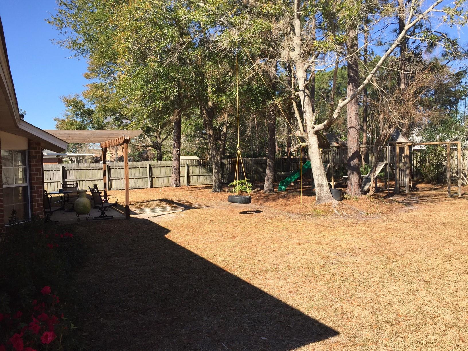 SOUTHMINSTER VILLAGE/Raintree Estates - Residential