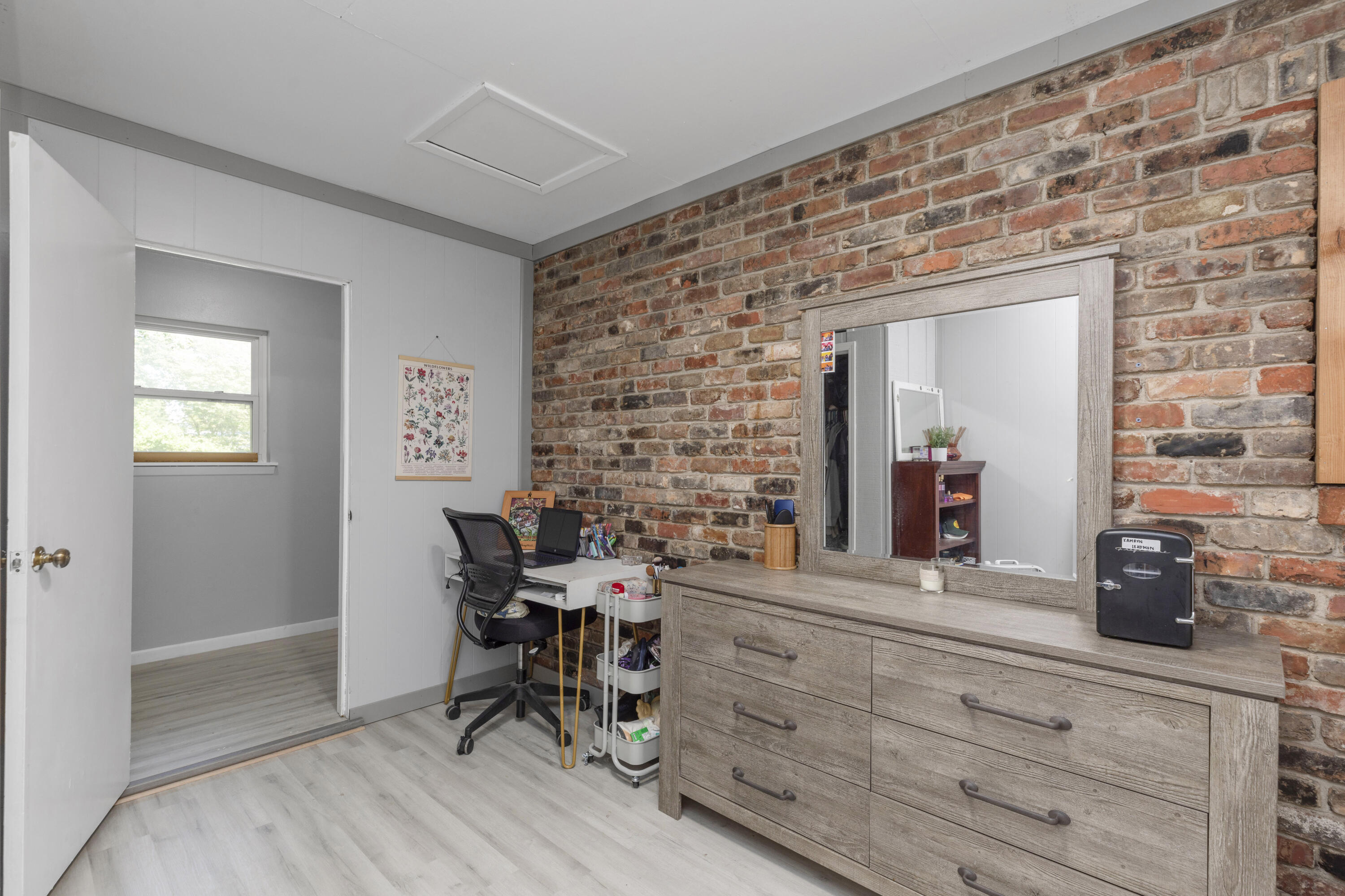 QUIET OAKS S/D - Residential