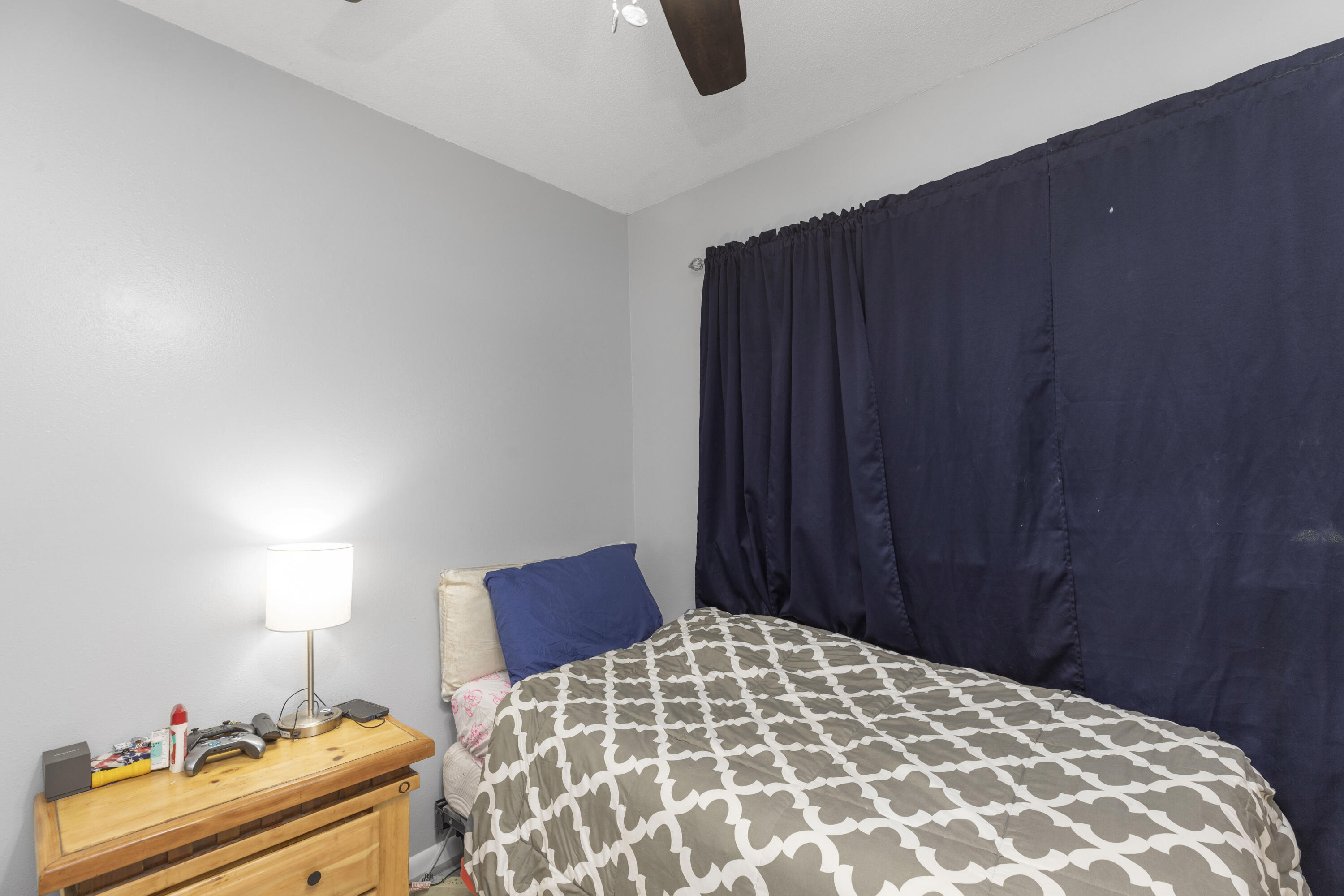 QUIET OAKS S/D - Residential