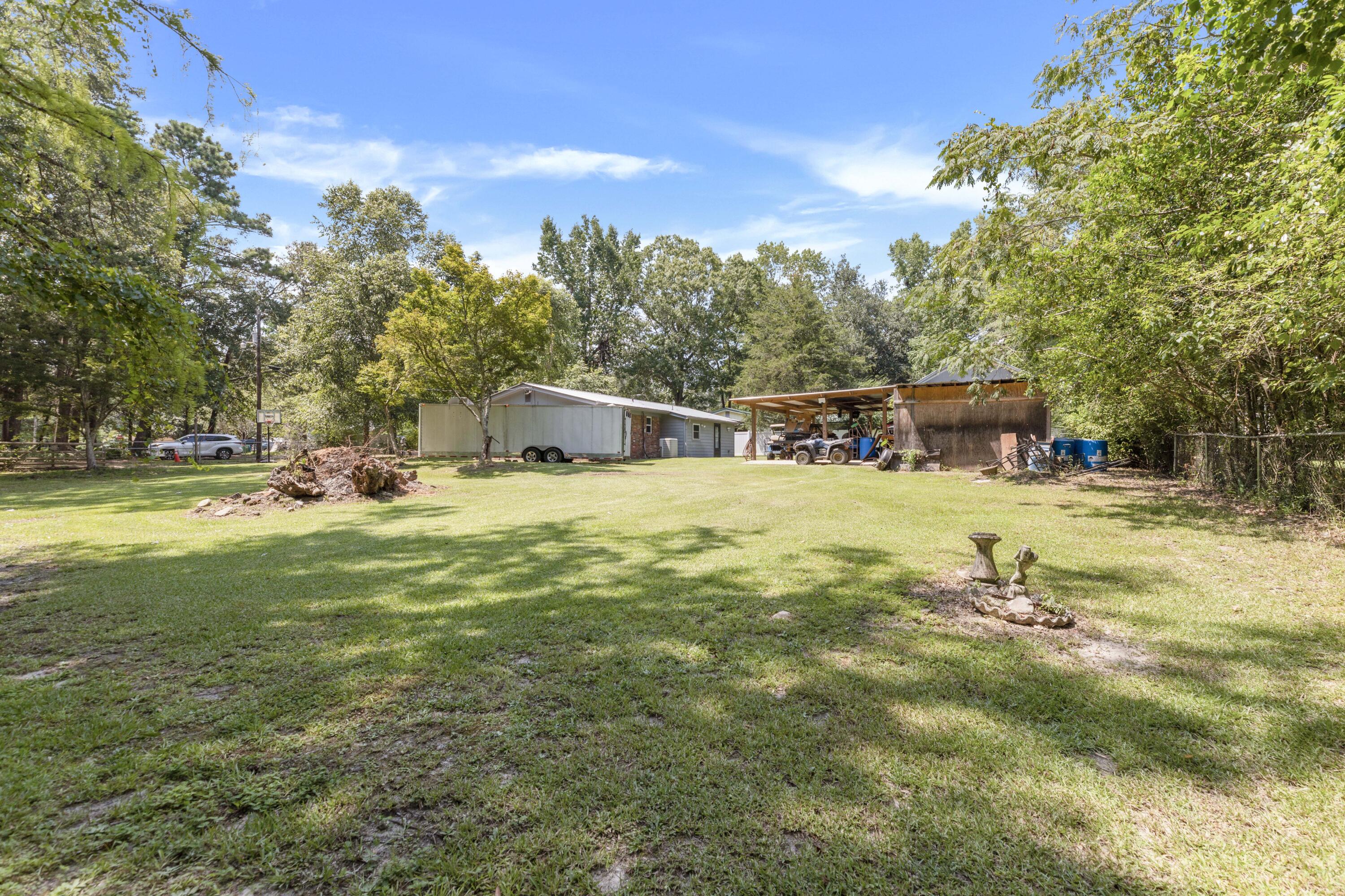 QUIET OAKS S/D - Residential