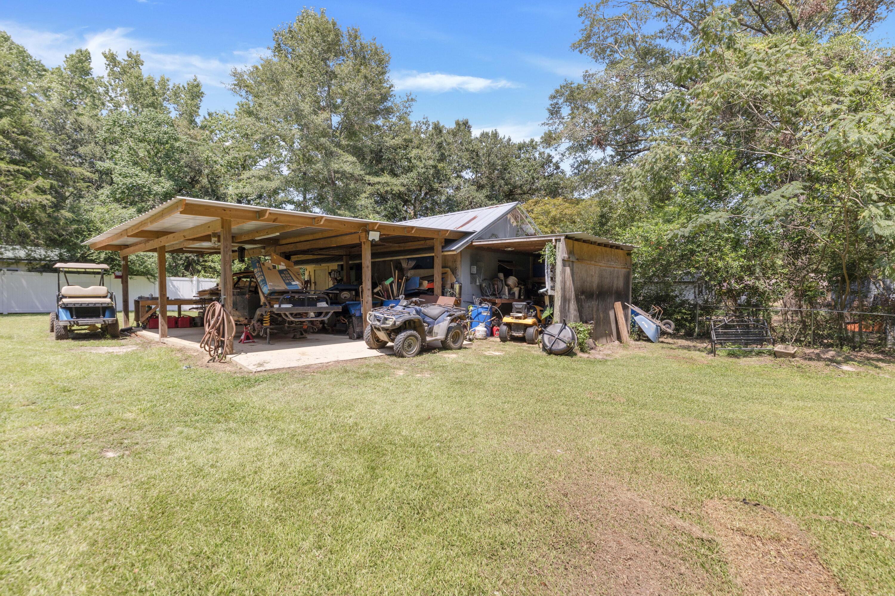 QUIET OAKS S/D - Residential