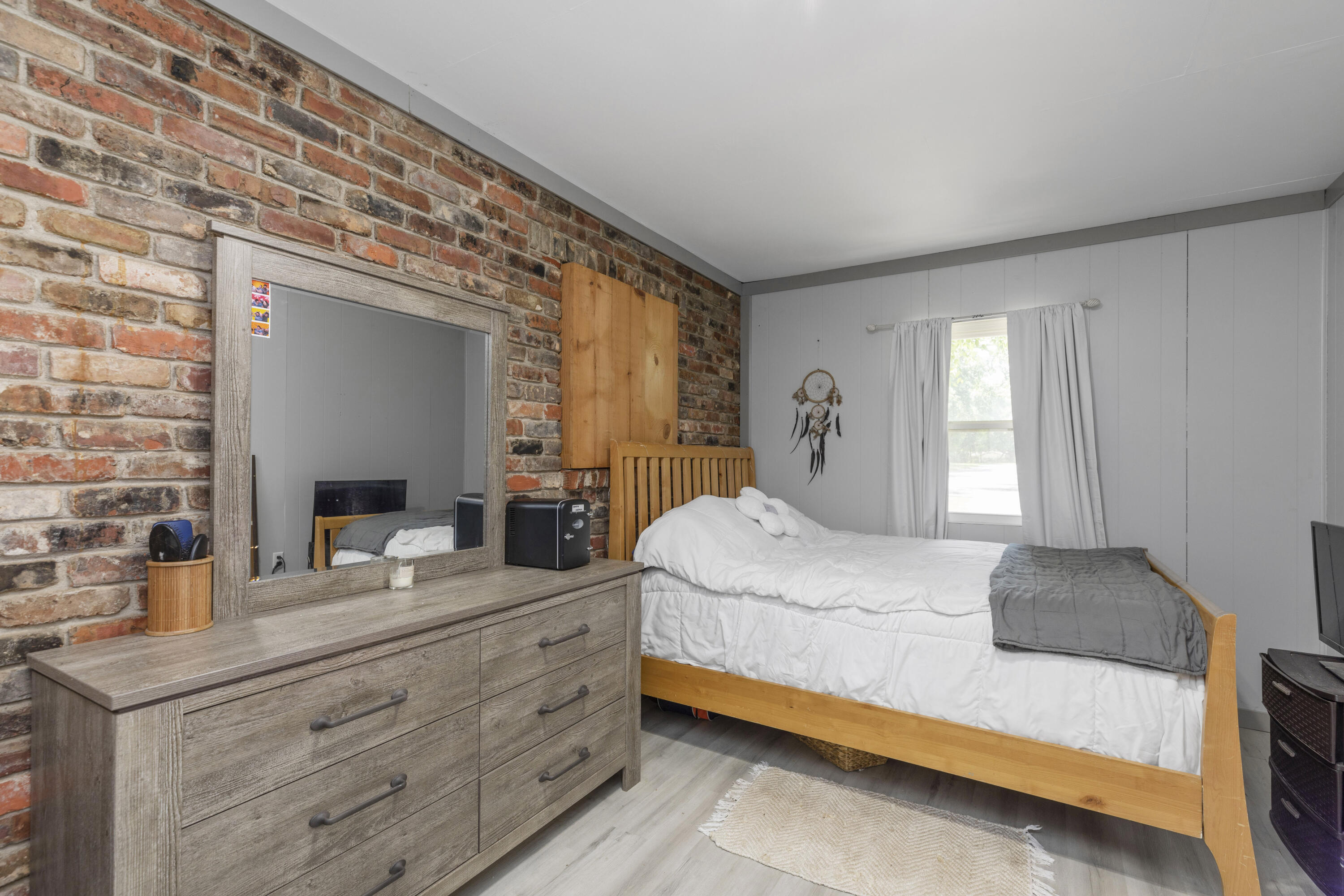 QUIET OAKS S/D - Residential