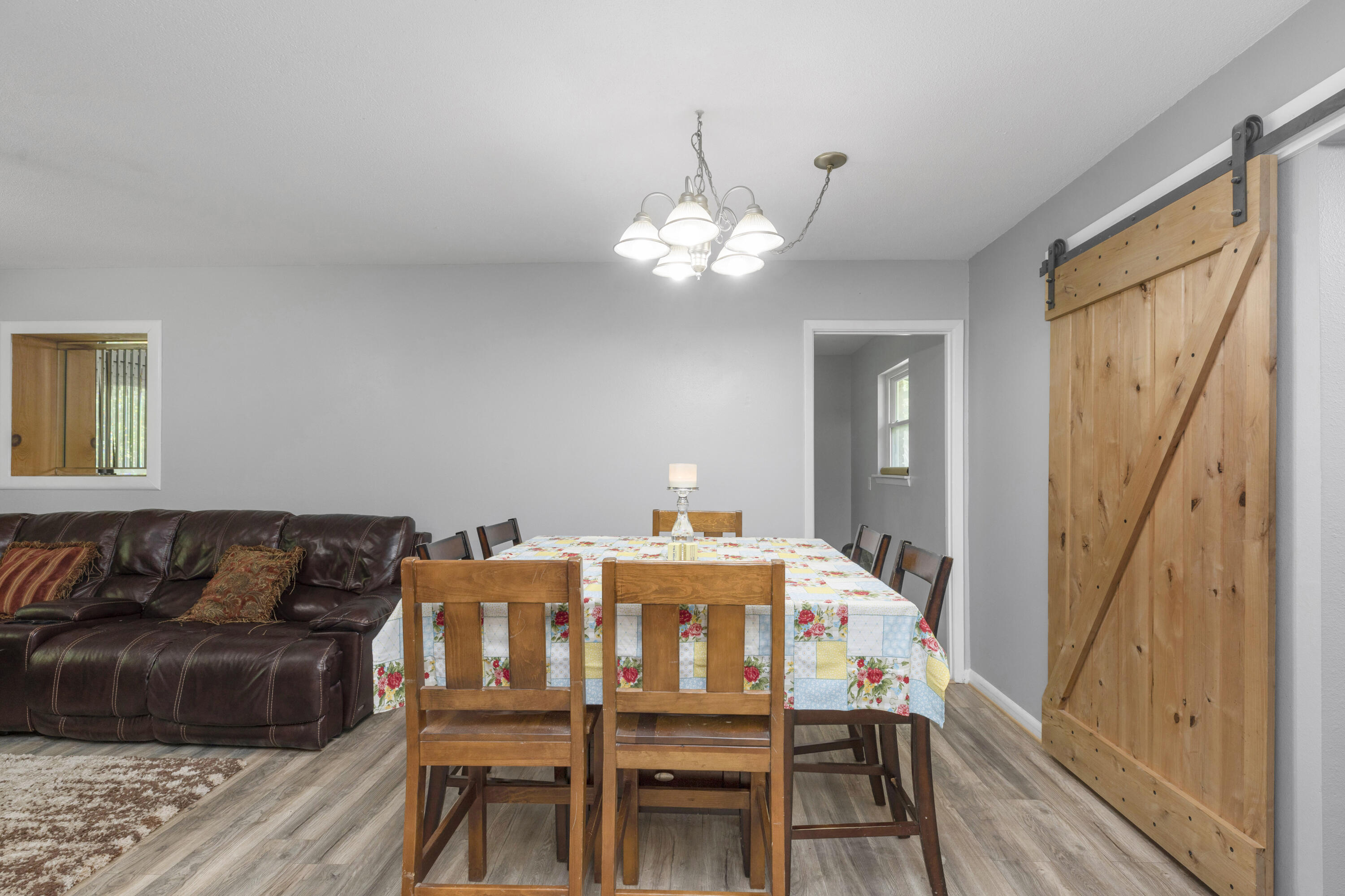 QUIET OAKS S/D - Residential