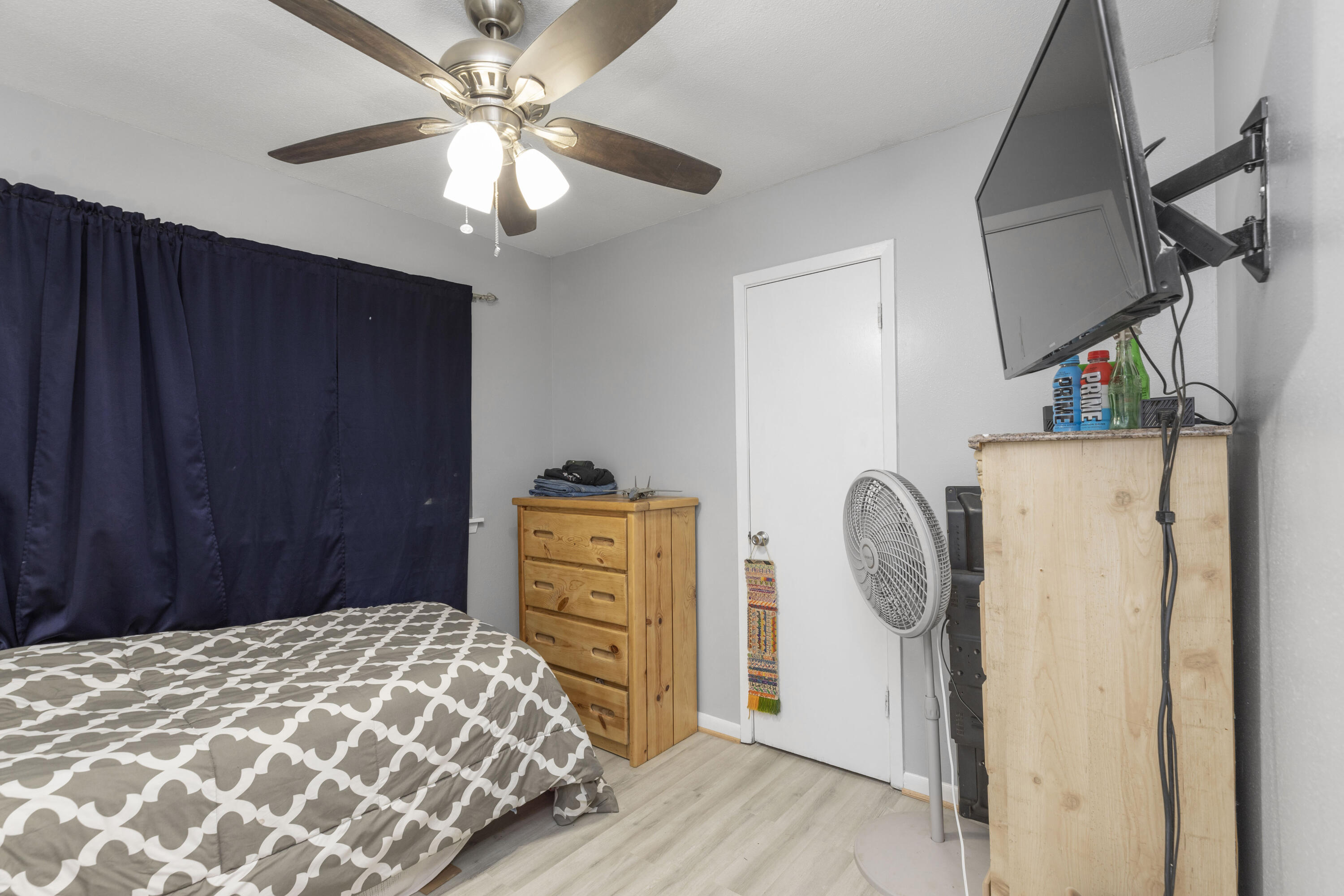 QUIET OAKS S/D - Residential