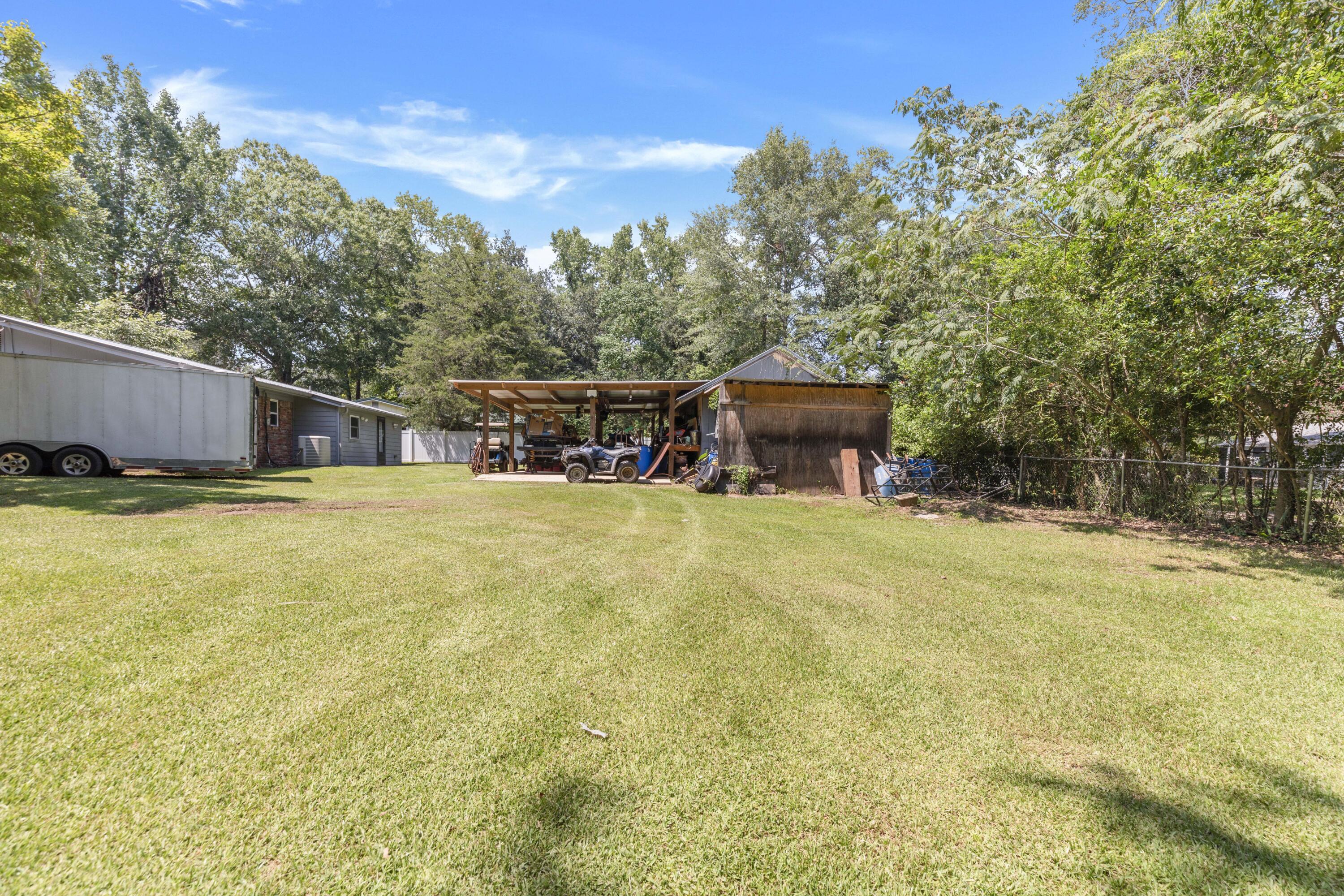 QUIET OAKS S/D - Residential