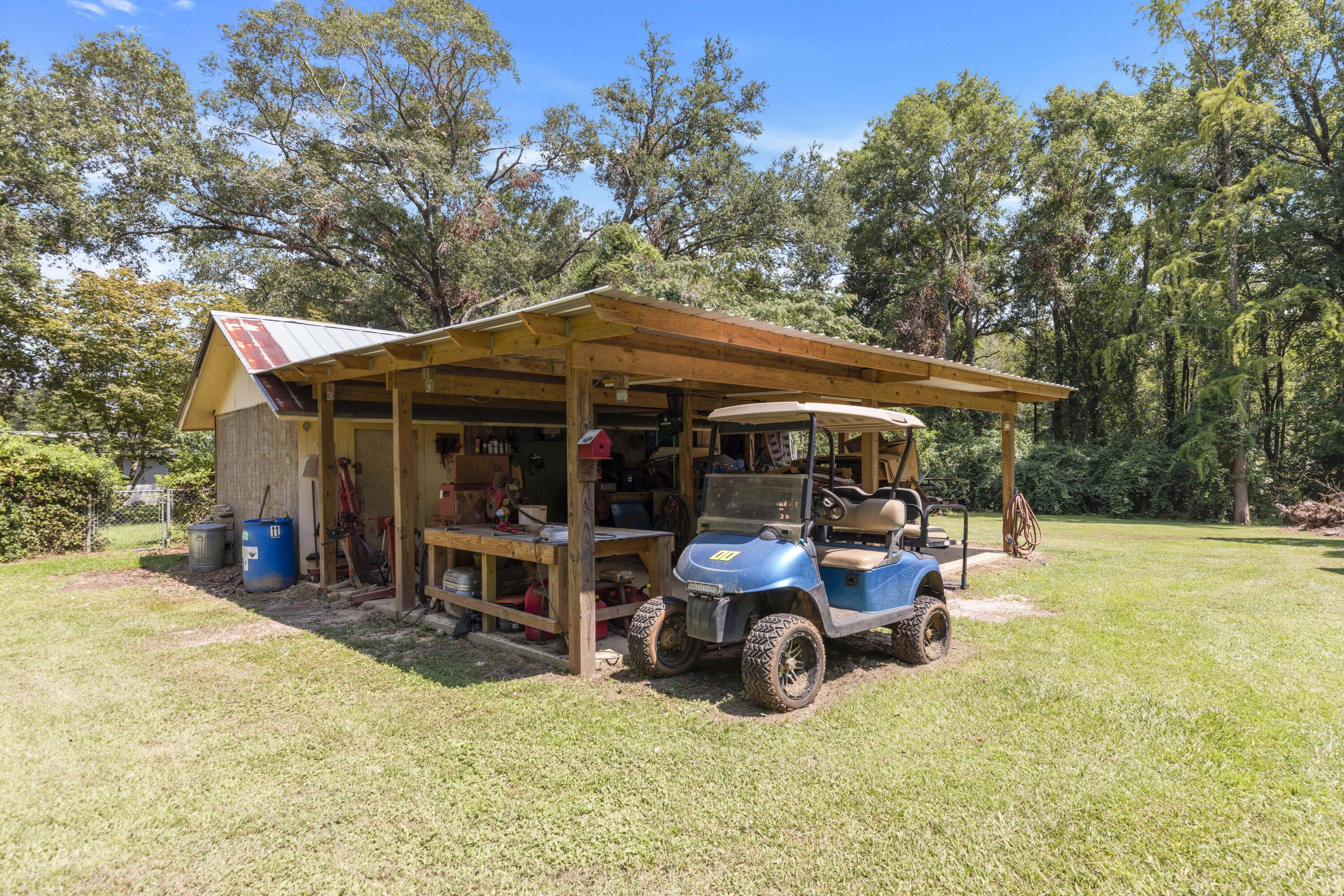 QUIET OAKS S/D - Residential