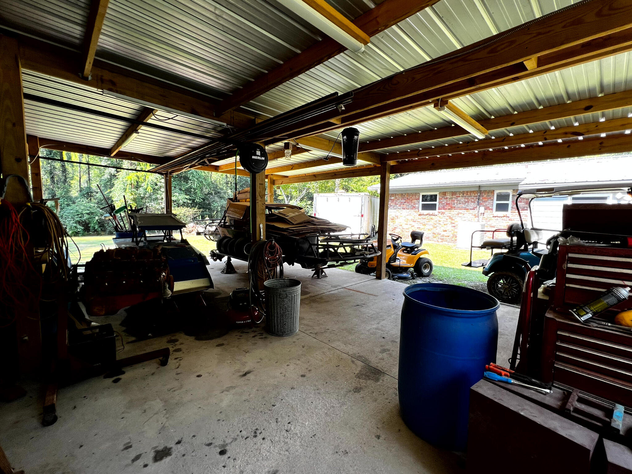 QUIET OAKS S/D - Residential