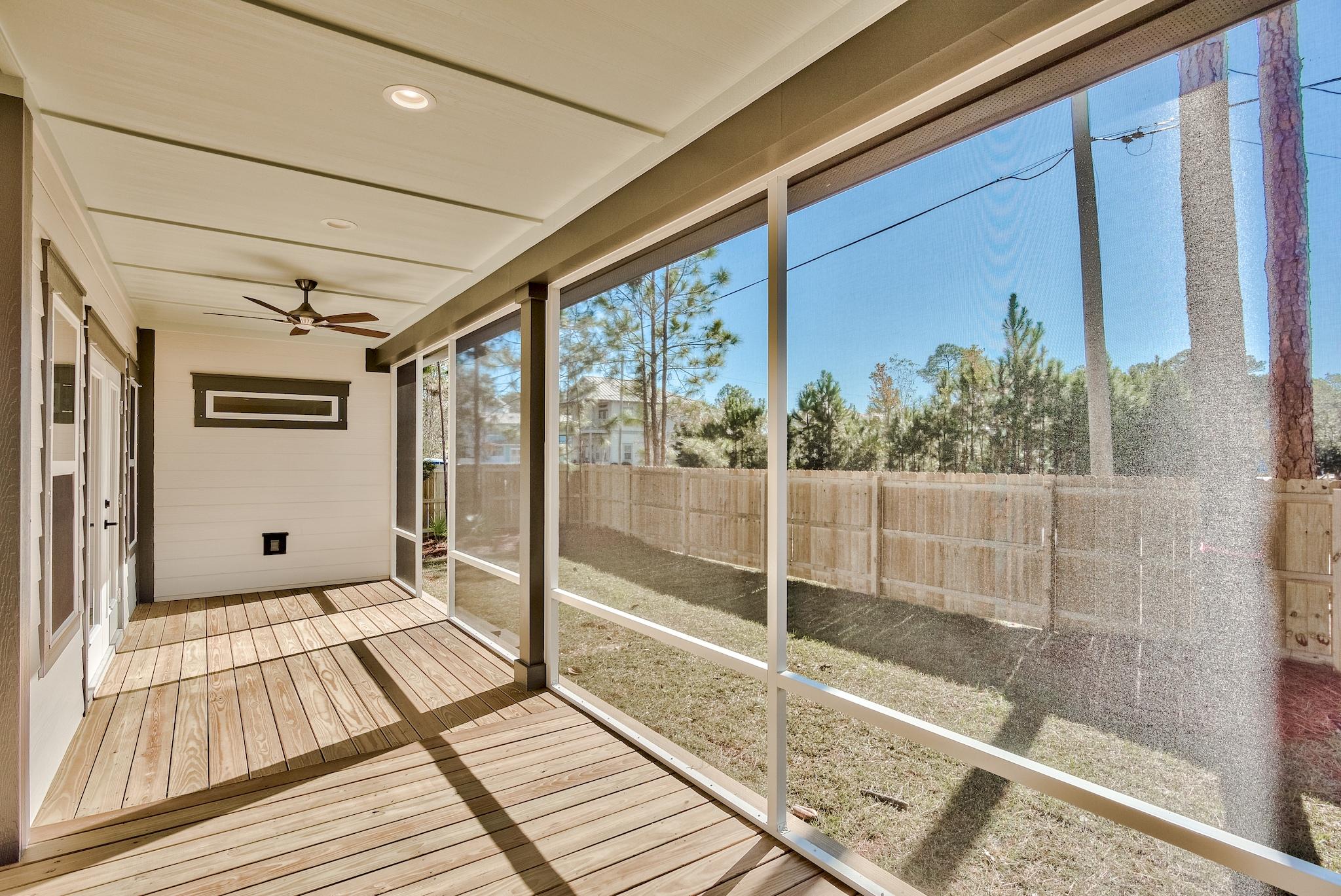 FLAMINGO BEACH - Residential