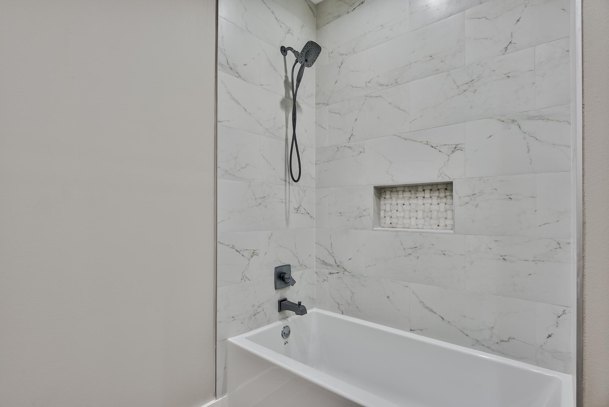 FLAMINGO BEACH - Residential