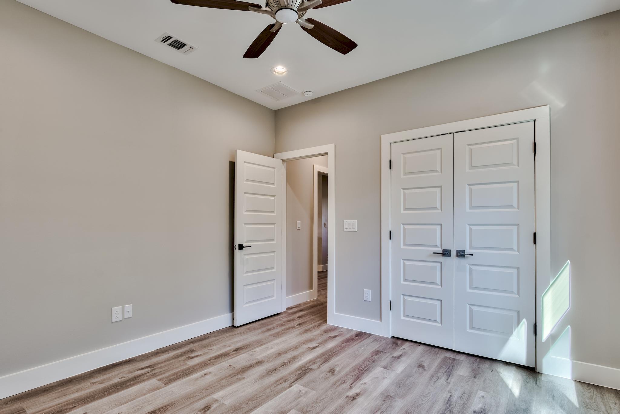 FLAMINGO BEACH - Residential