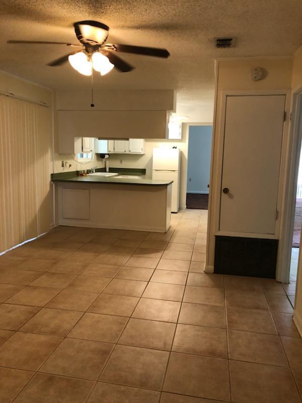 CHATEAU PRES DE LA MER - Residential