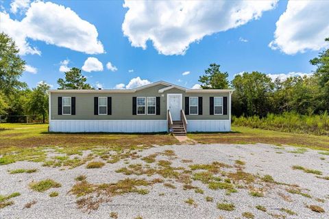 A home in DeFuniak Springs