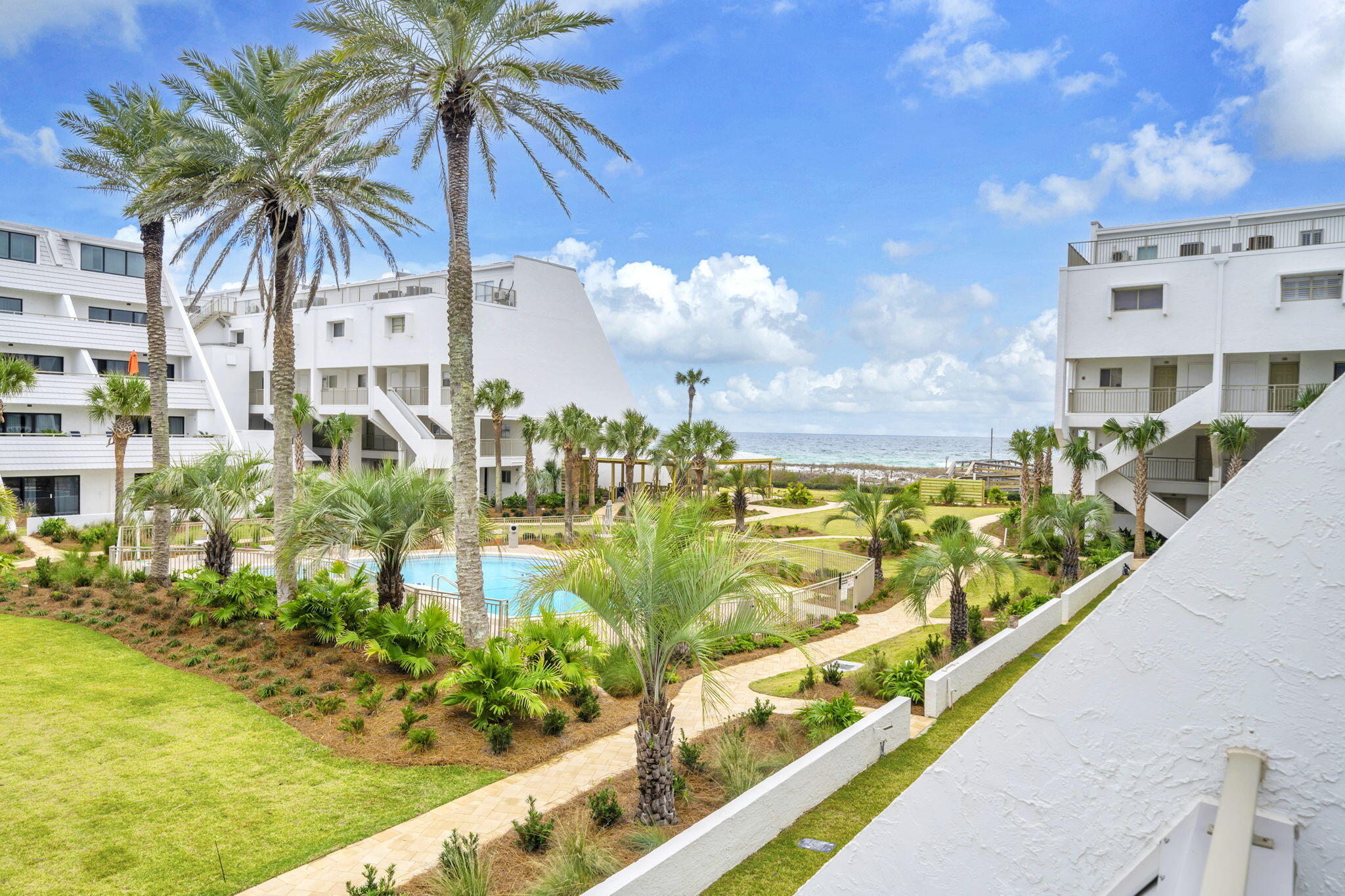 AEGEAN CONDO - Residential