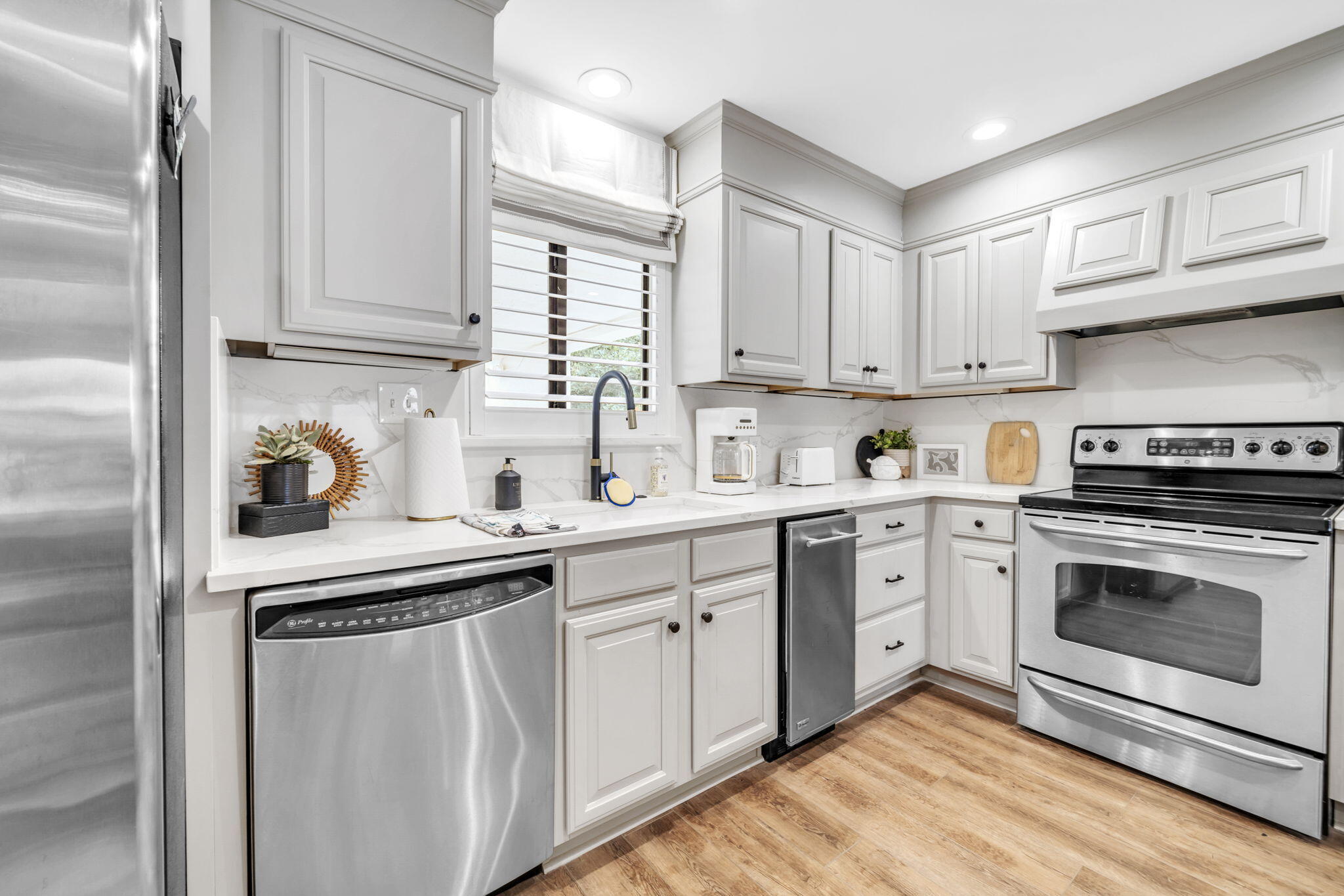 AEGEAN CONDO - Residential