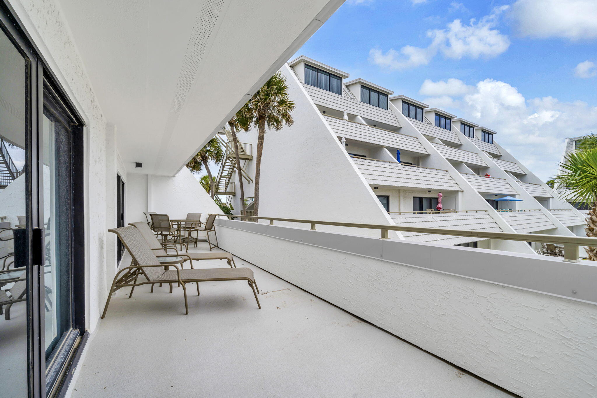 AEGEAN CONDO - Residential