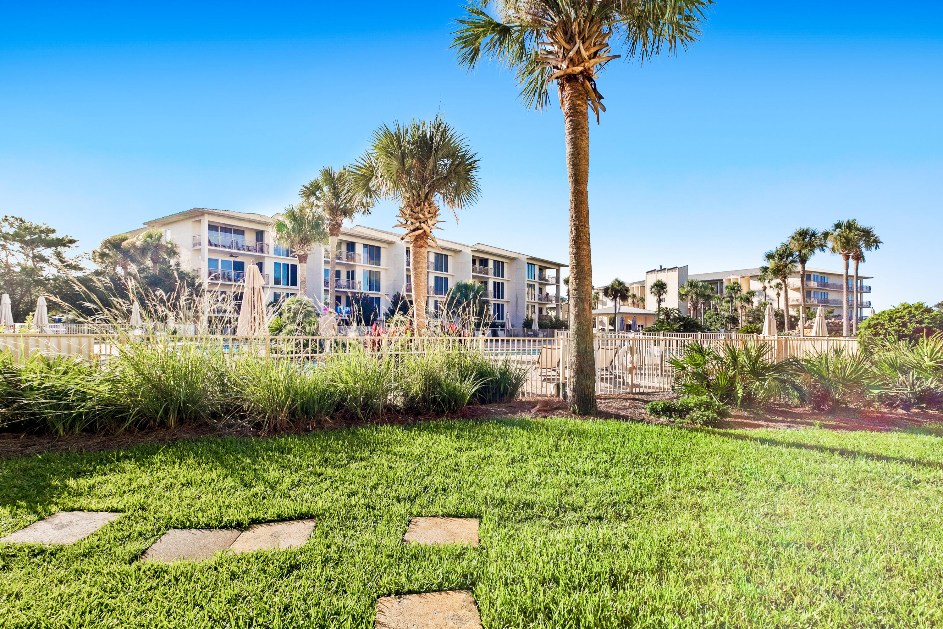 HIGH POINTE RESORT CONDO - Residential