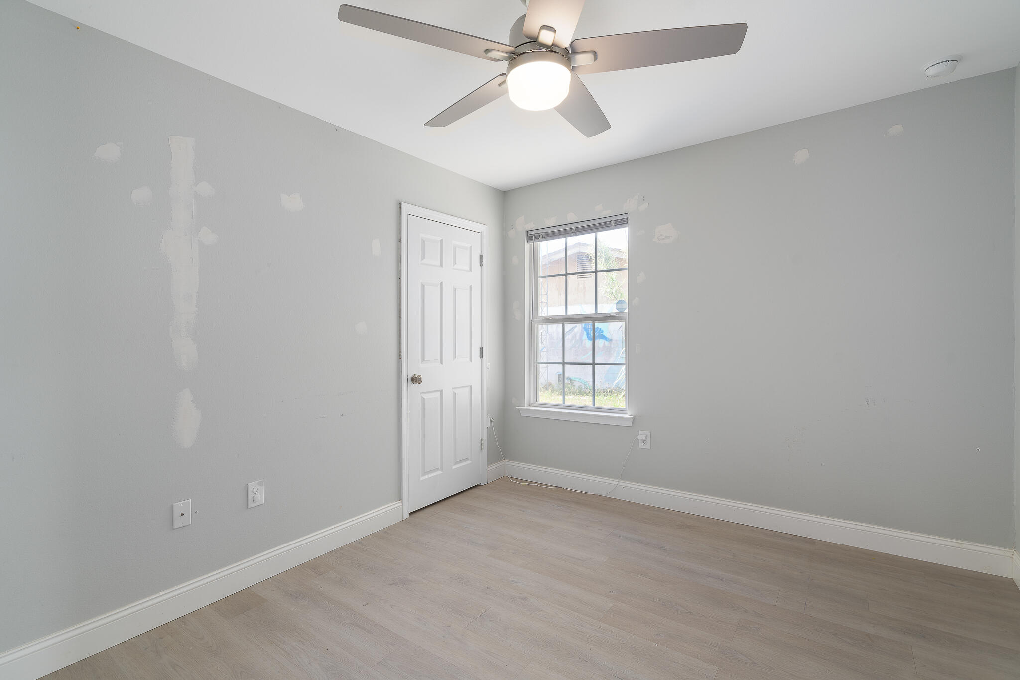 EDNEYS 2ND ADDN - Residential