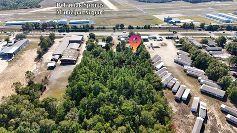 Photo of 2186 W Us Highway 90, DeFuniak Springs, FL 32433 (MLS # 991210)