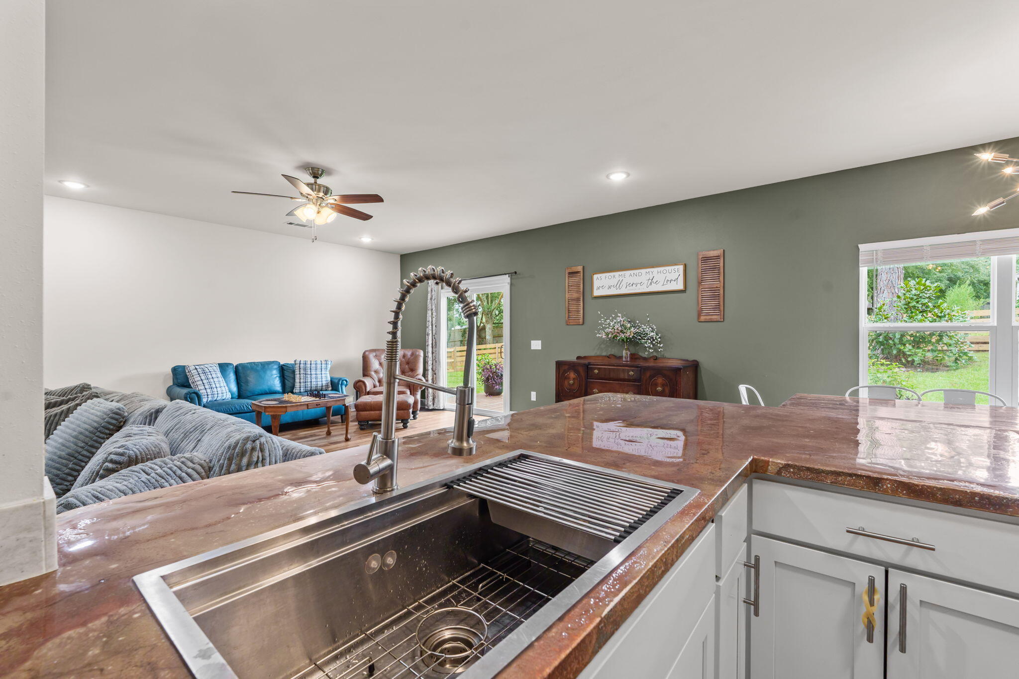 TEN LAKES ESTATES - Residential