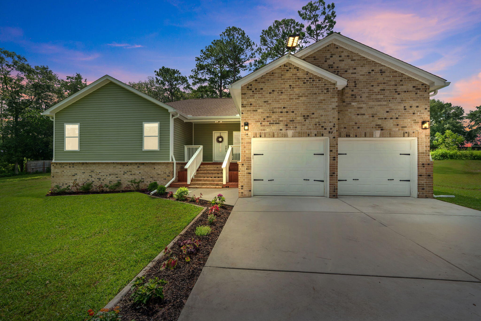 This well-maintained four-bedroom, two-bathroom home offers generous living space and the perfect blend of privacy and convenience. Situated just minutes from charming downtown DeFuniak Springs, this property is ideal for families or anyone looking to enjoy small-town living with room to spread out. This well-maintained four-bedroom, two-bathroom home offers generous living space and the perfect blend of privacy and convenience. Situated just minutes from charming downtown DeFuniak Springs, this property is ideal for families or anyone looking to enjoy small-town living with room to spread out.
Step inside to a spacious, open-concept layout with a large living area that flows into the kitchen and dining space. Each bedroom is comfortably sized, offering flexibility for guests, home offices, or growing families. The expansive lot provides plenty of outdoor space for gardening, entertaining, or simply enjoying the peaceful surroundings.
Highlights include:
Four bedrooms, two bathrooms
Large open living and dining areas
Quiet setting just minutes from downtown DeFuniak Springs
Easy access to schools, shopping, and dining
Built in safe in Master Bedroom closet
Access to the Ten Lakes with optional HOA
This home offers a rare opportunity to enjoy space, comfort, and convenience in one of Northwest Florida's most historic communities. Showings begin soon. Contact your agent to schedule a private tour.