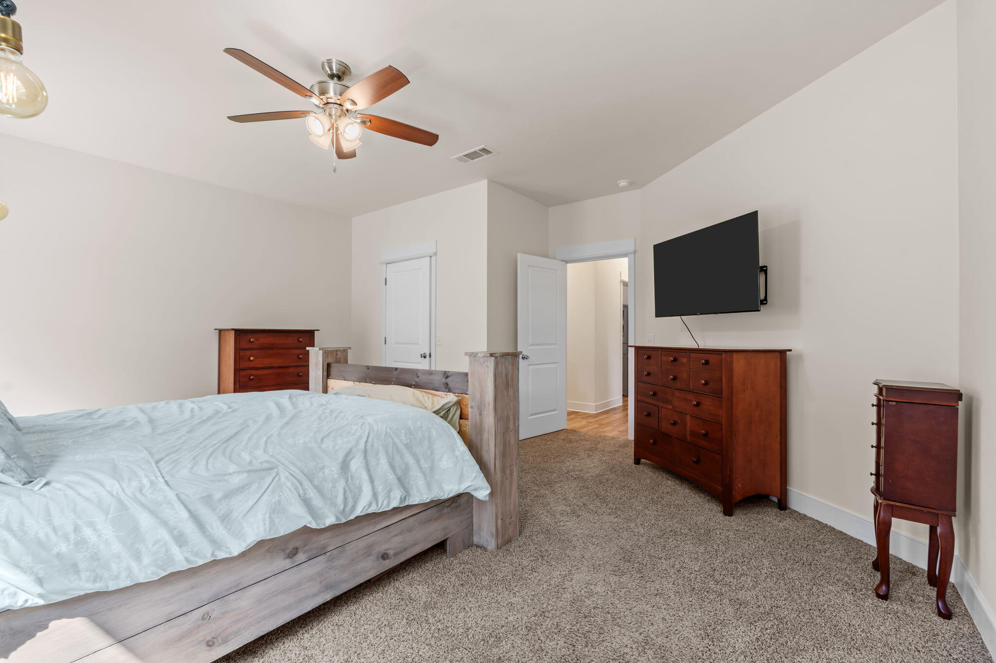 TEN LAKES ESTATES - Residential