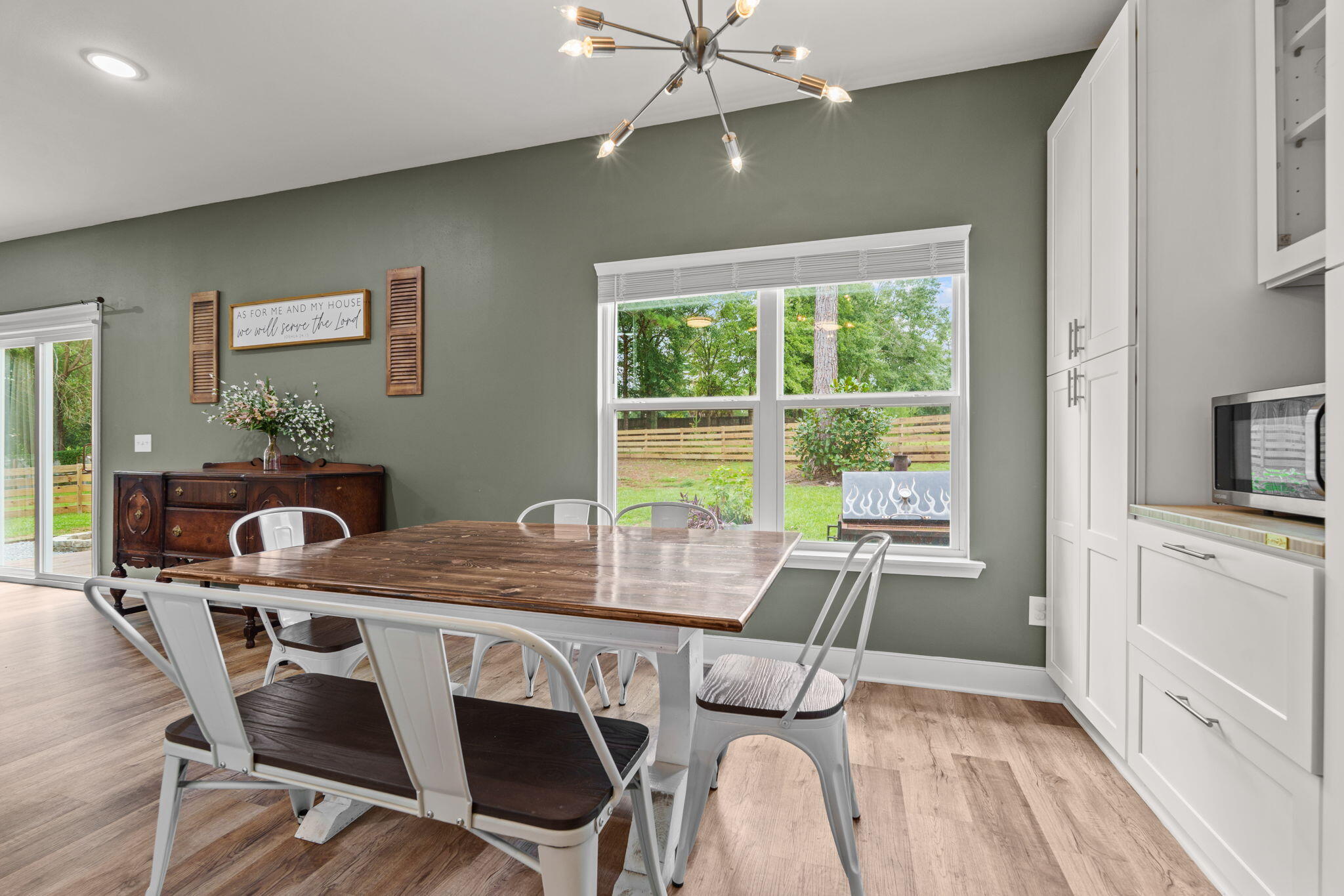 TEN LAKES ESTATES - Residential