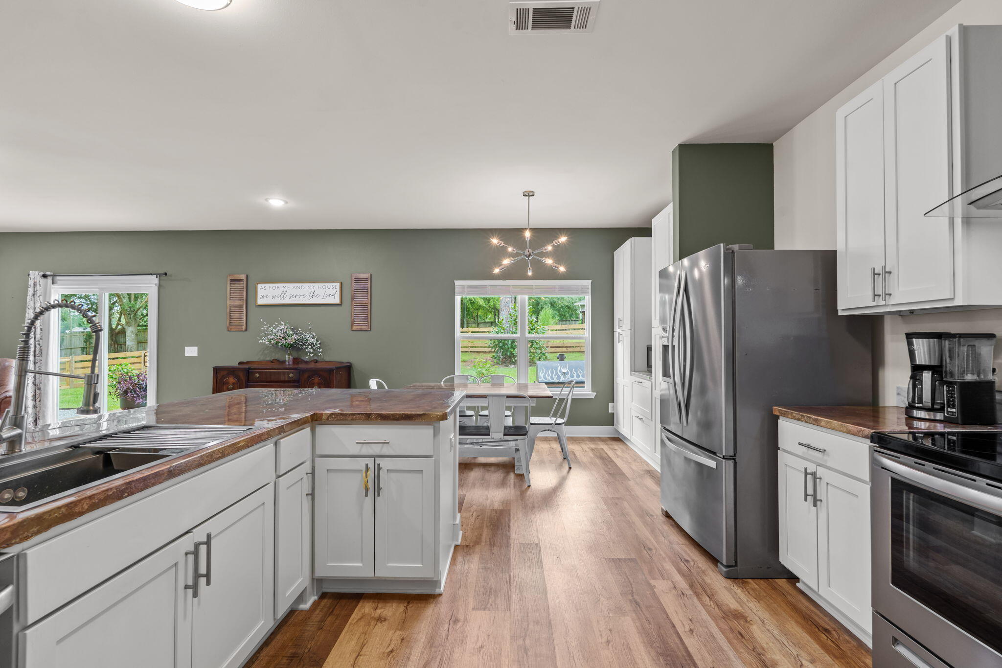 TEN LAKES ESTATES - Residential