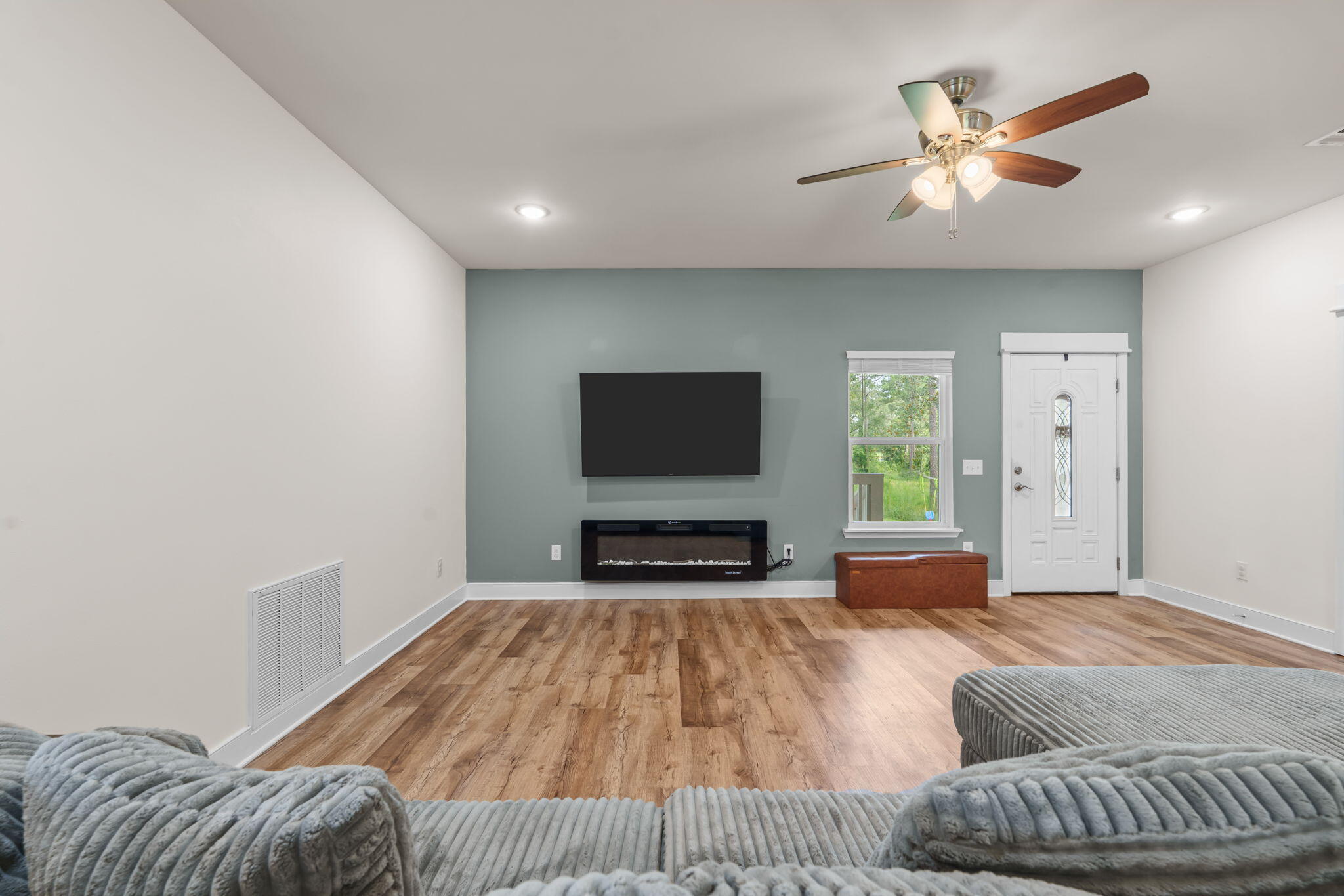 TEN LAKES ESTATES - Residential