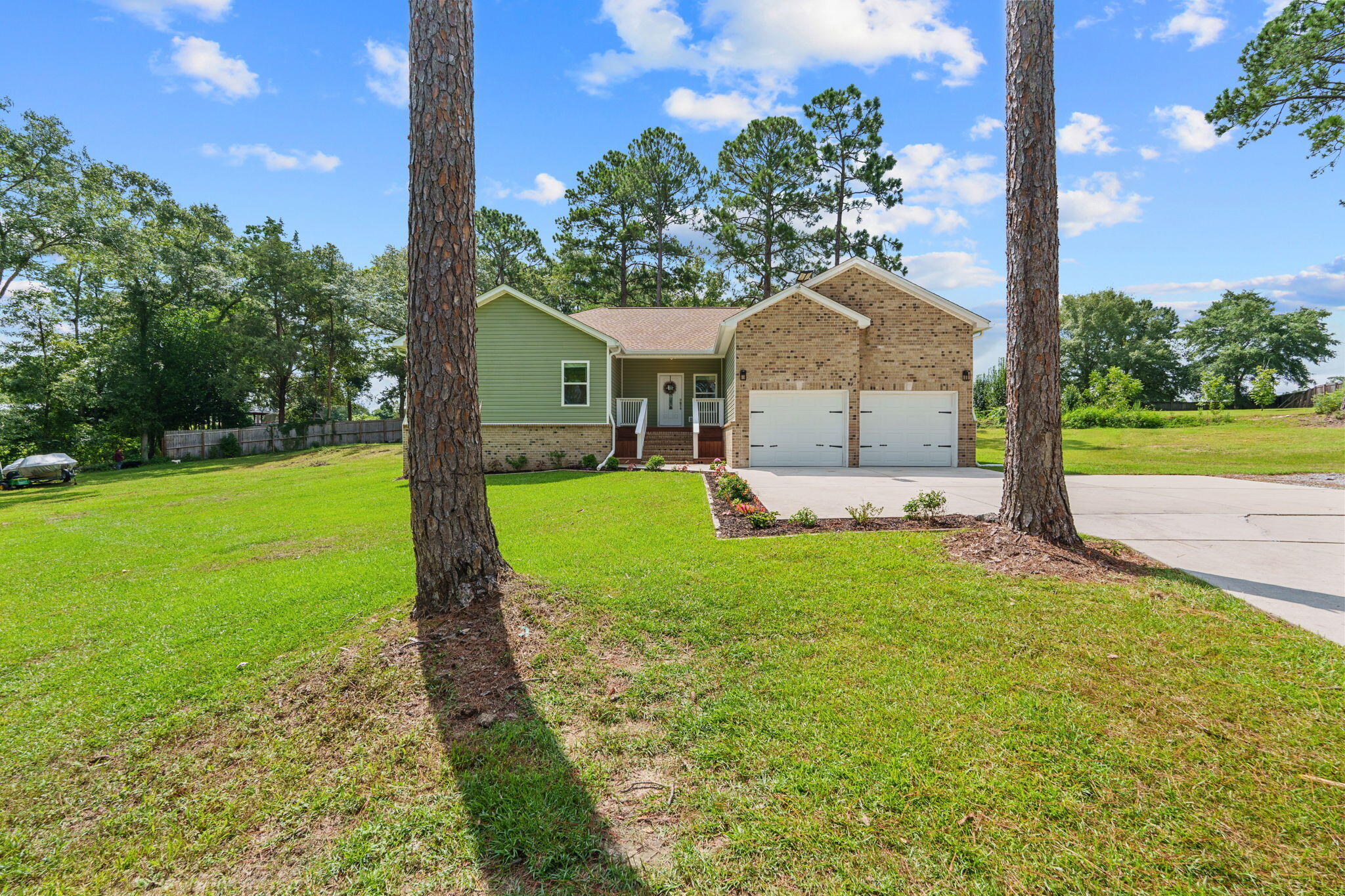 TEN LAKES ESTATES - Residential