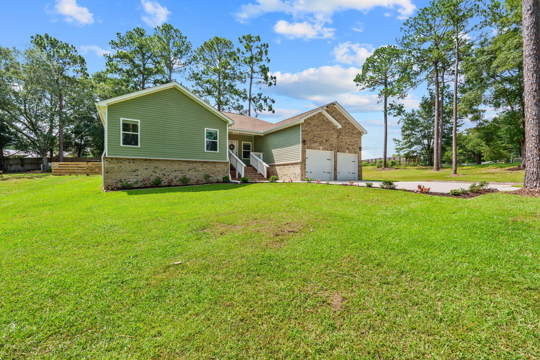 TEN LAKES ESTATES - Residential