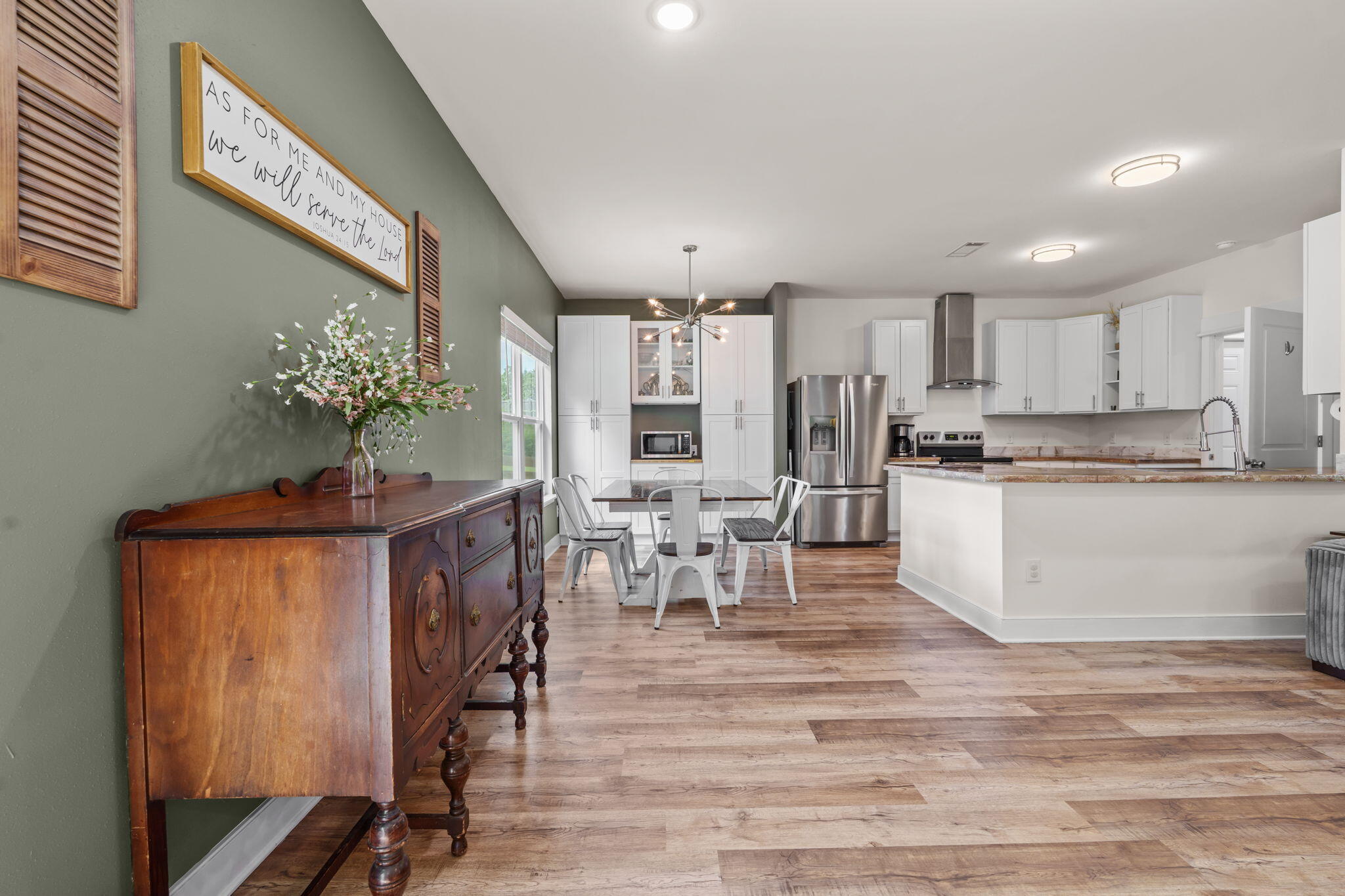 TEN LAKES ESTATES - Residential