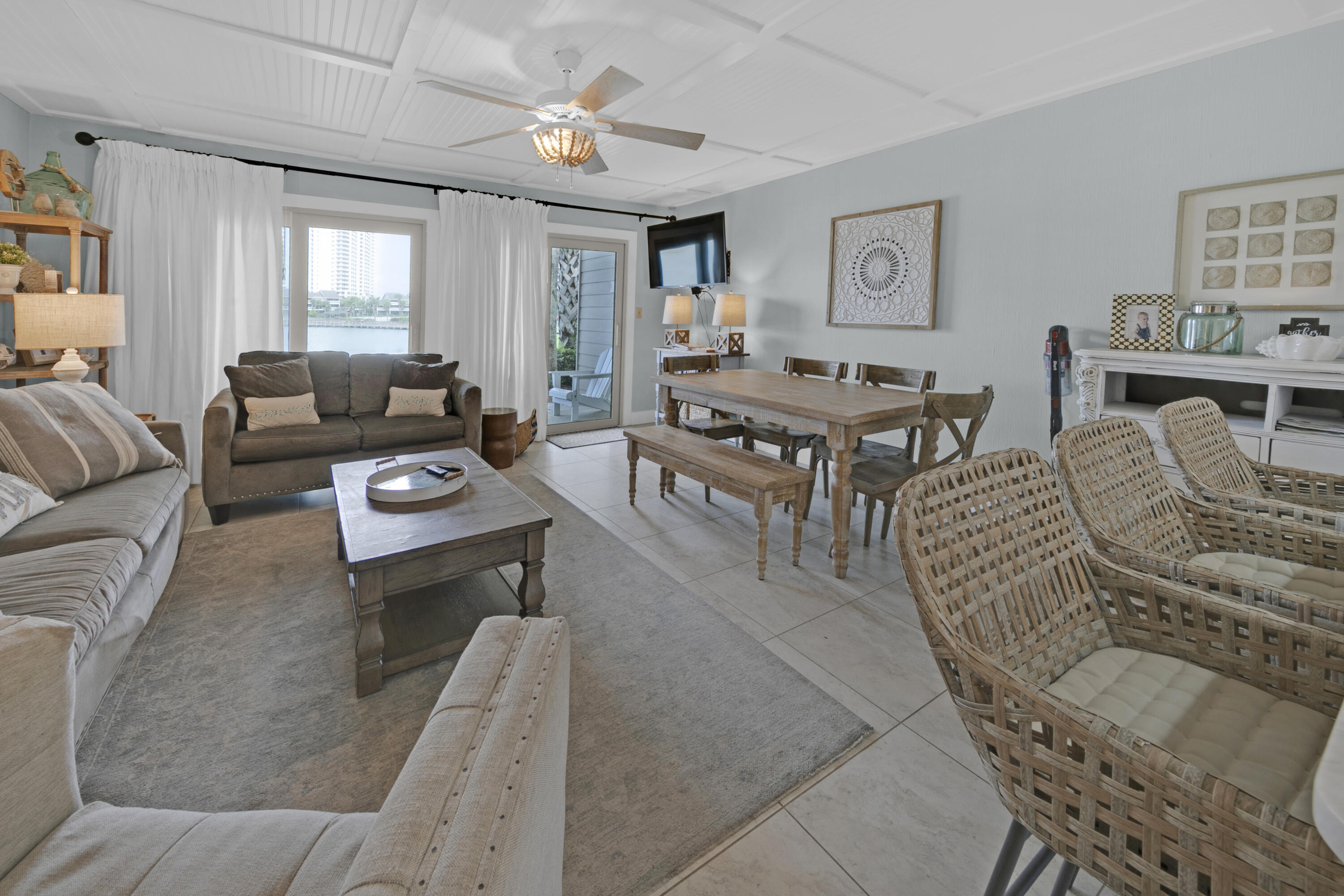 SEASCAPE CONDO PH 6A - Residential