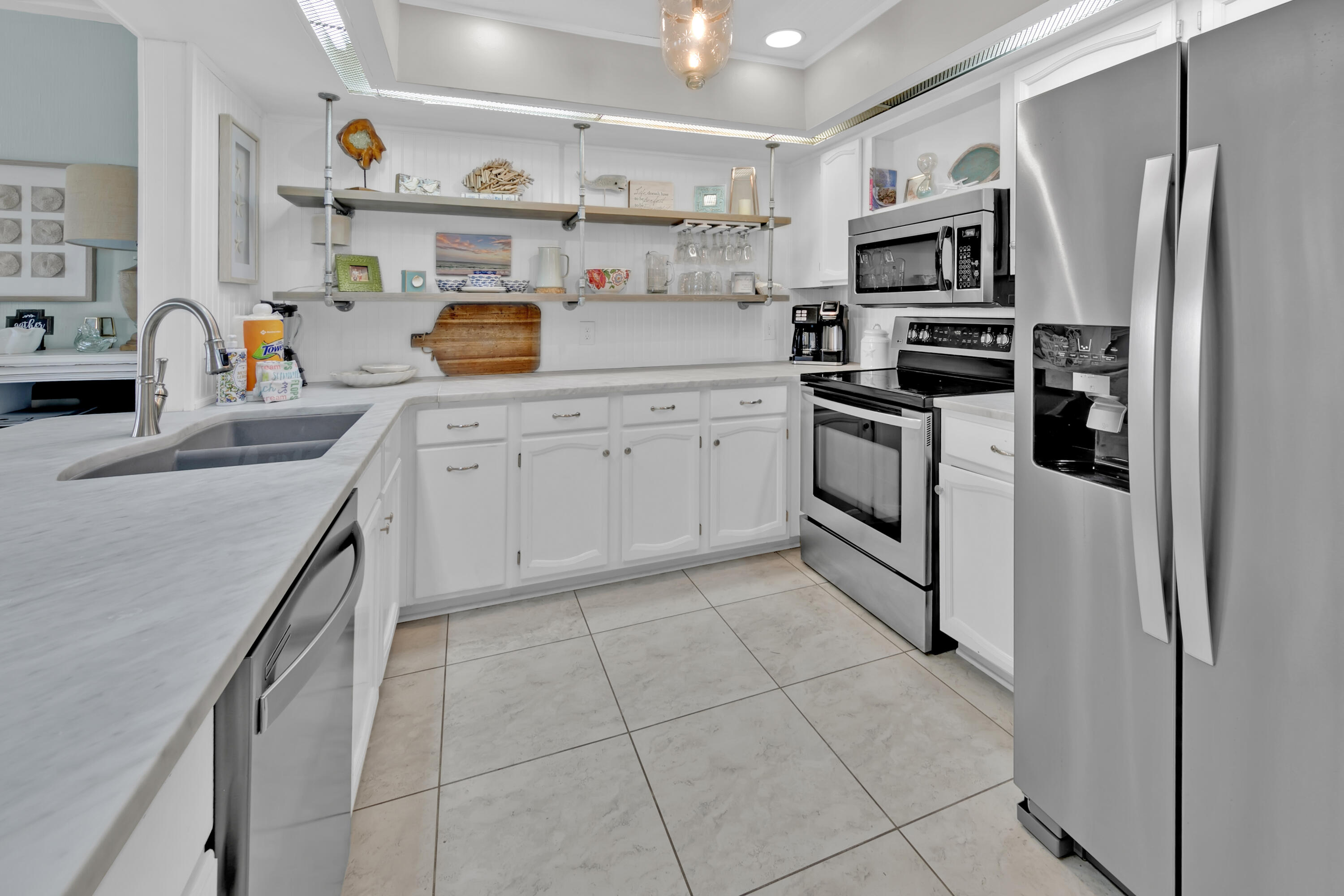 SEASCAPE CONDO PH 6A - Residential