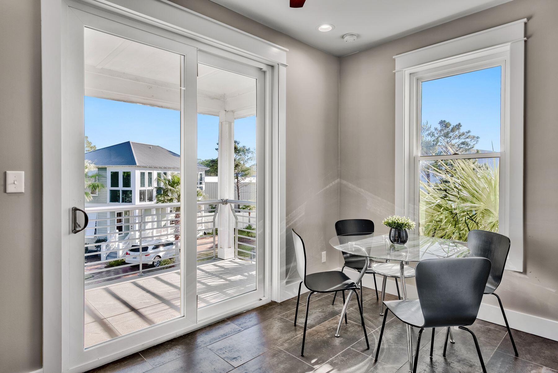 EMERALD WATERS VILLAGE - Residential