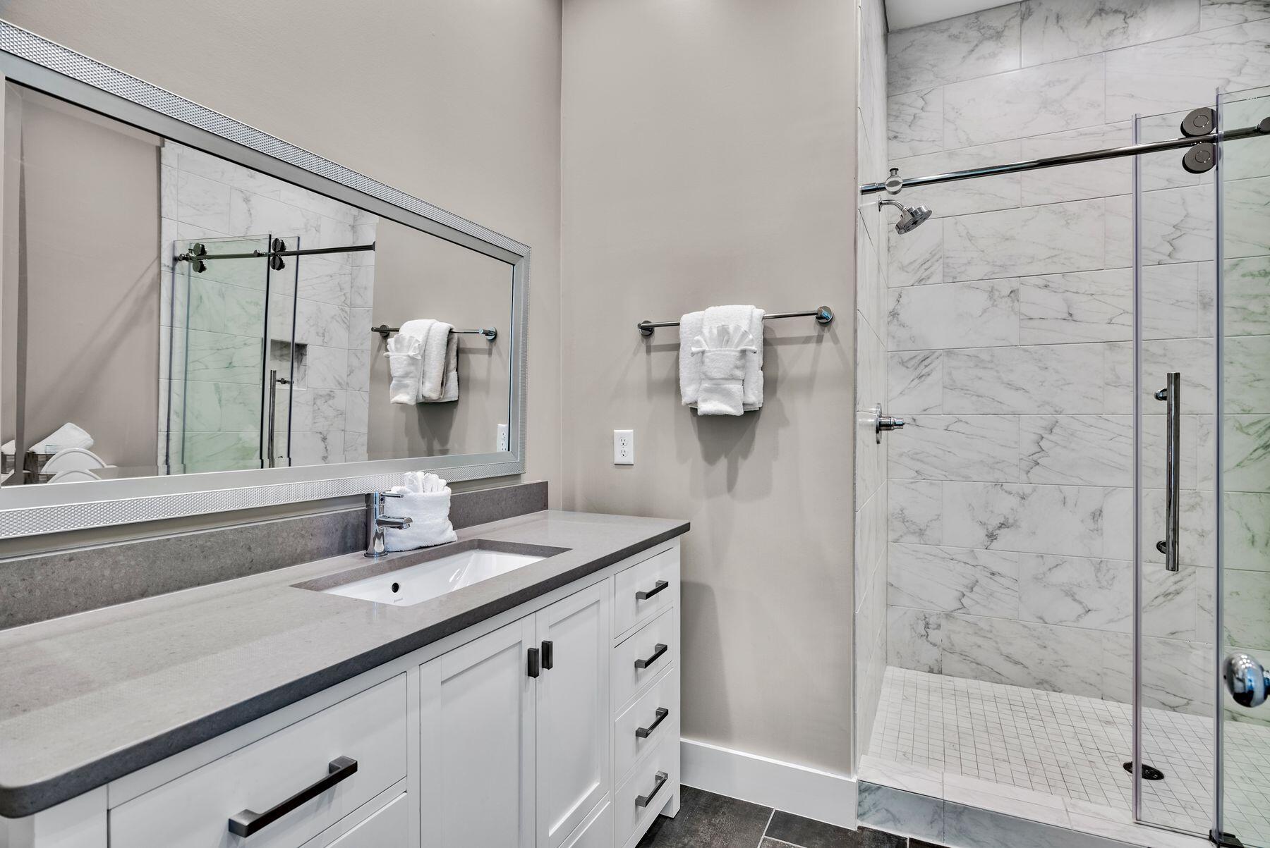 EMERALD WATERS VILLAGE - Residential