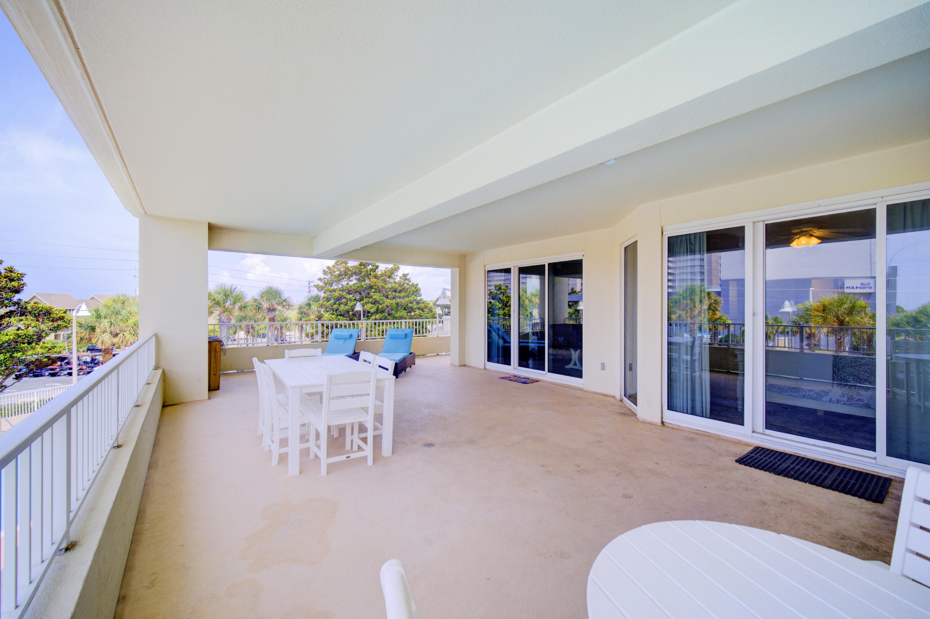 Ariel Dunes 1 - Residential