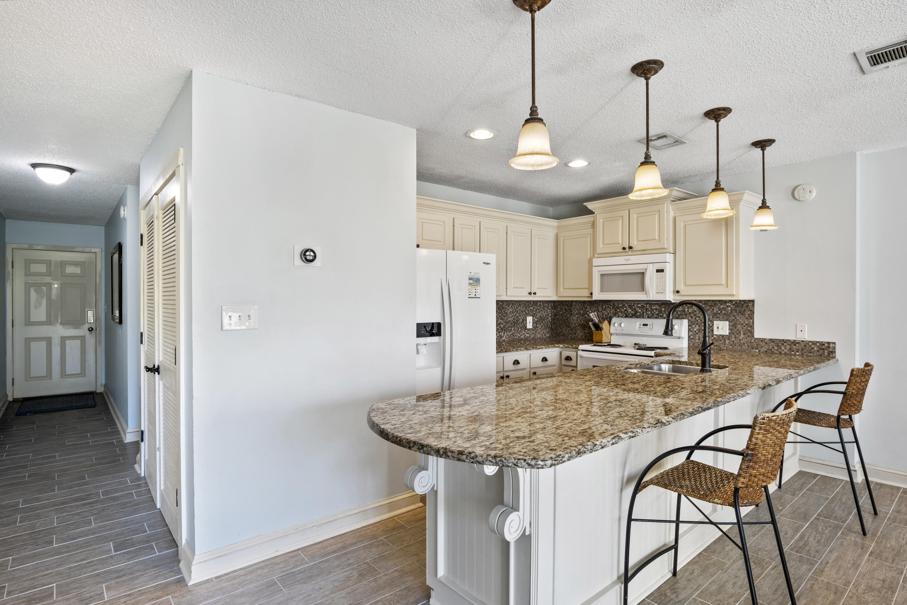 ISLAND HOME CONDO - Residential