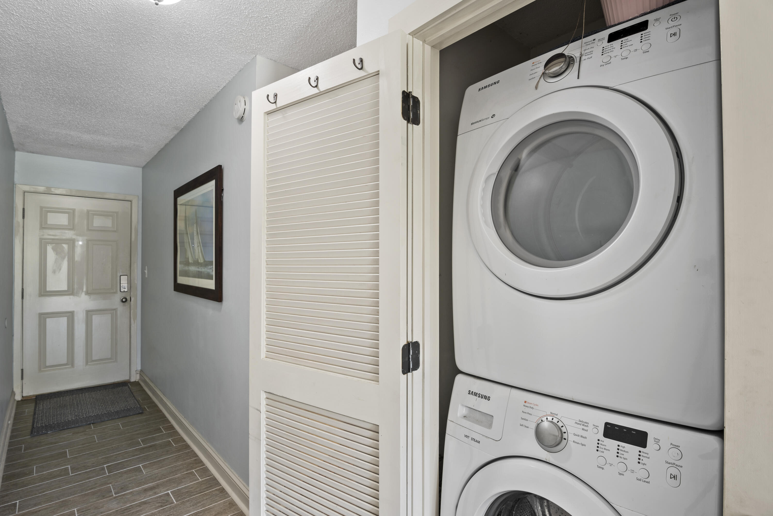 ISLAND HOME CONDO - Residential