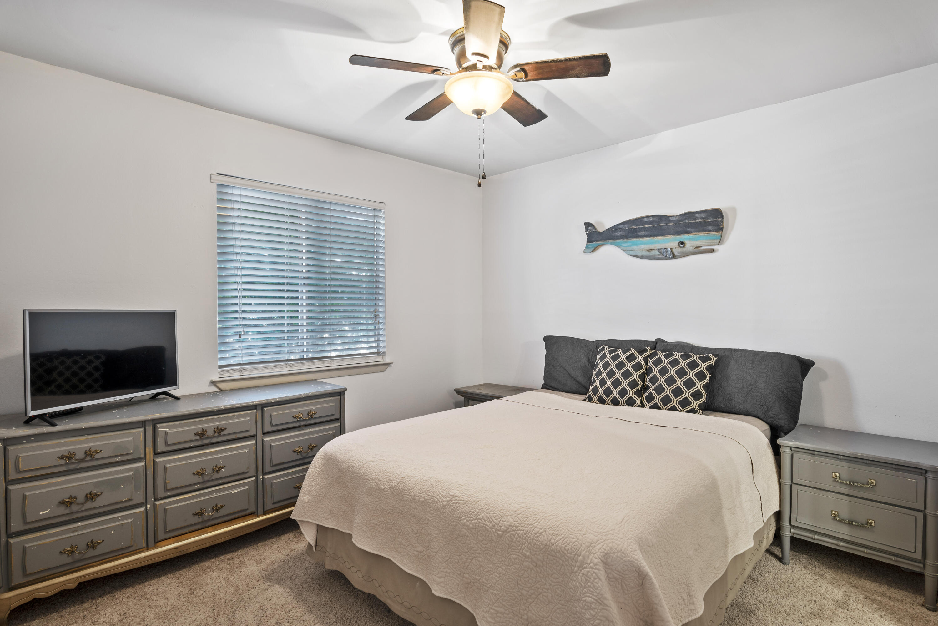 ISLAND HOME CONDO - Residential