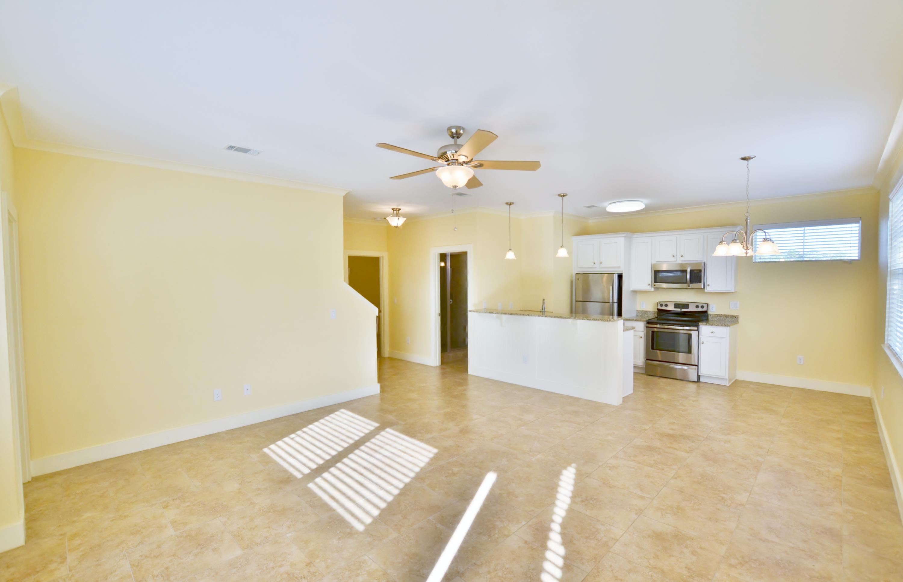 LEISURE BAY - Residential Lease