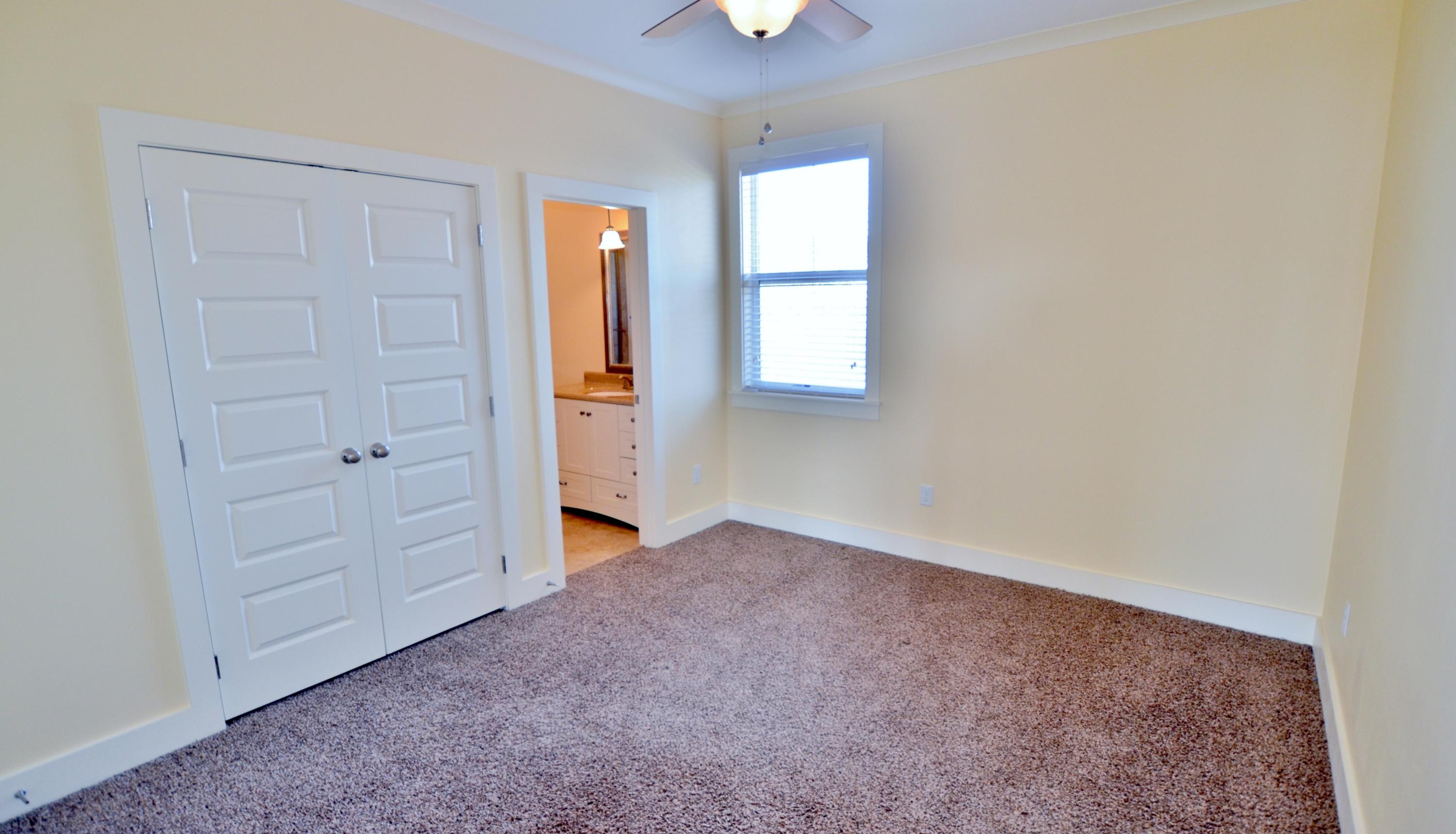 LEISURE BAY - Residential Lease