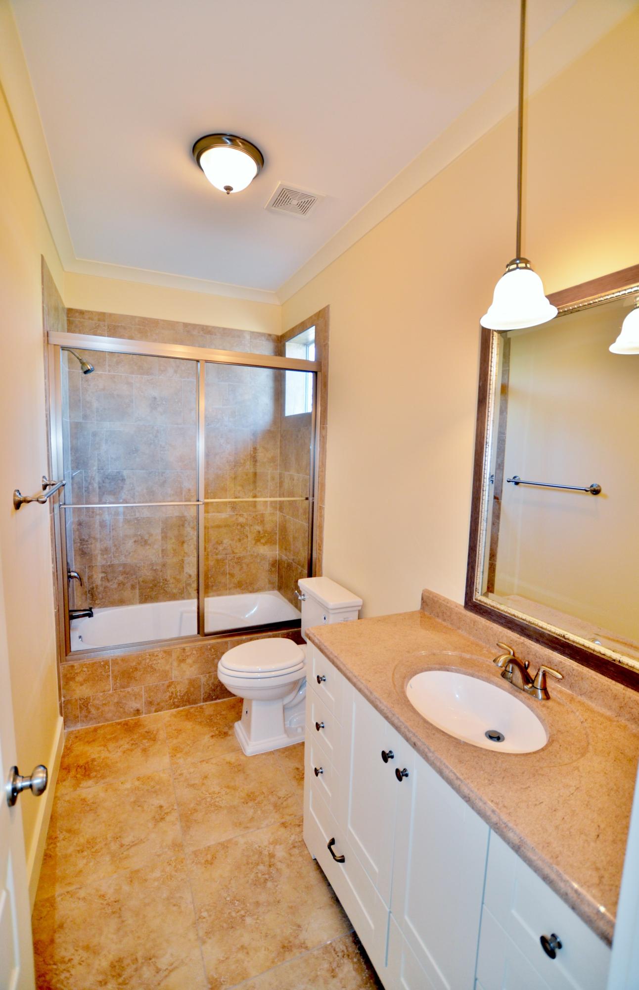 LEISURE BAY - Residential Lease