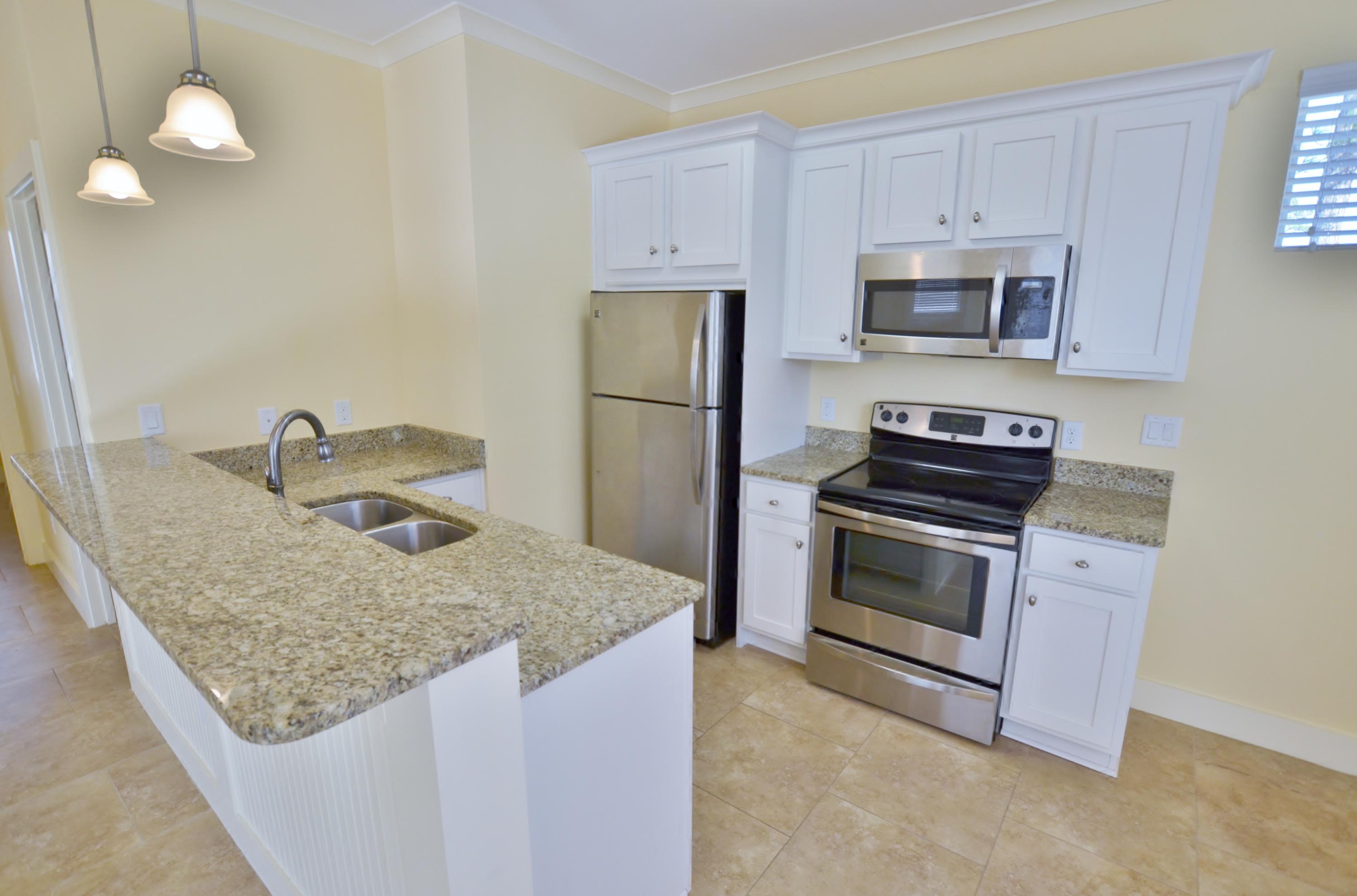 LEISURE BAY - Residential Lease