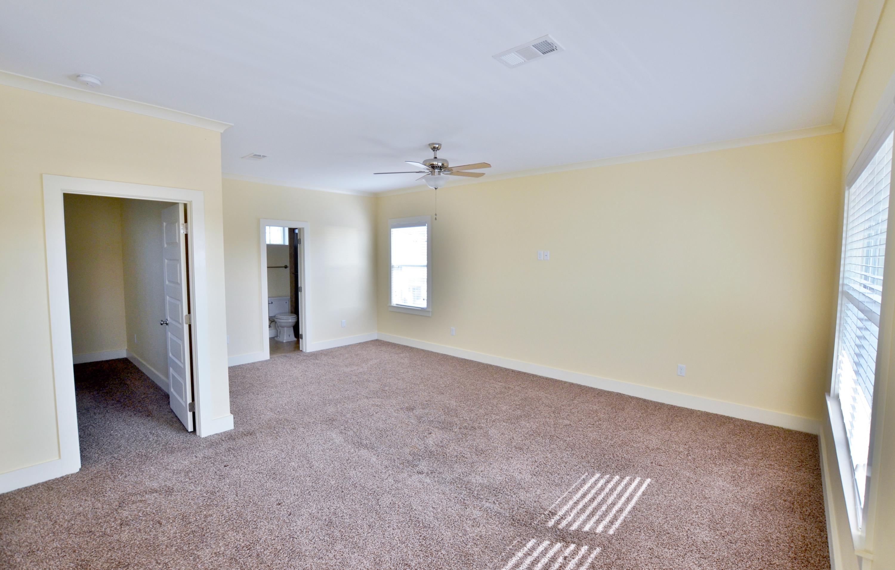 LEISURE BAY - Residential Lease