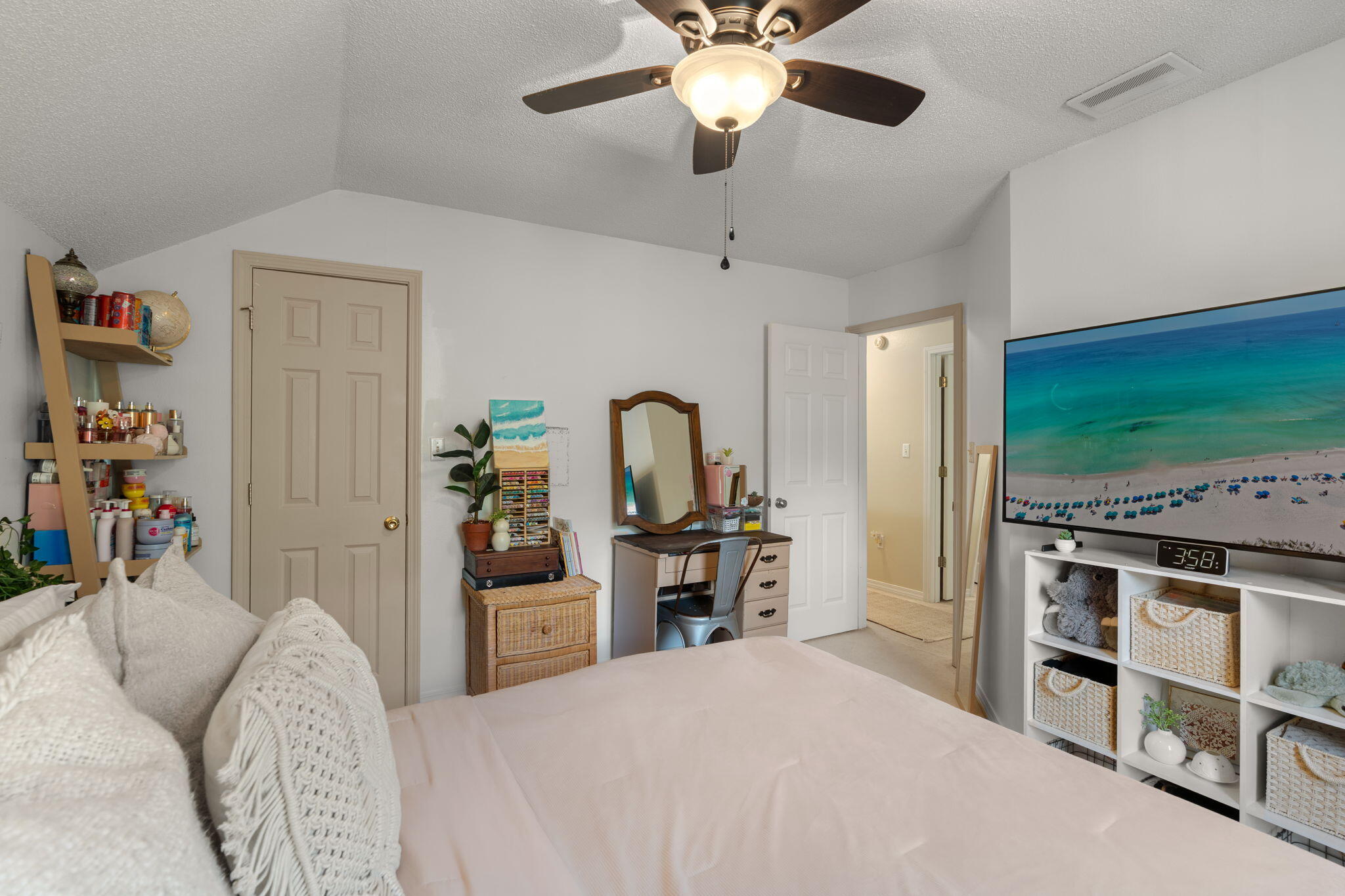 PARKWOOD ESTATES PH 1 BLUEWATER BAY - Residential