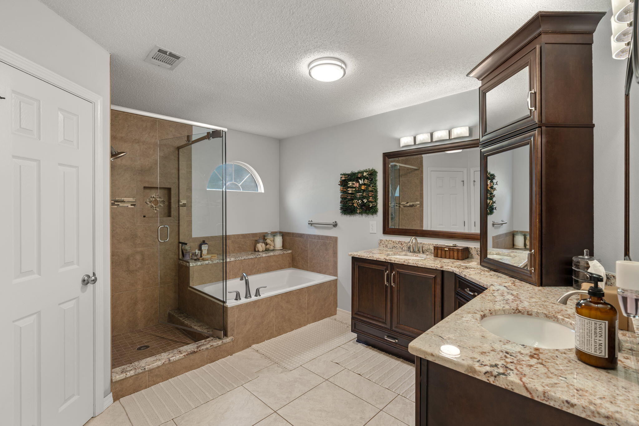 PARKWOOD ESTATES PH 1 BLUEWATER BAY - Residential