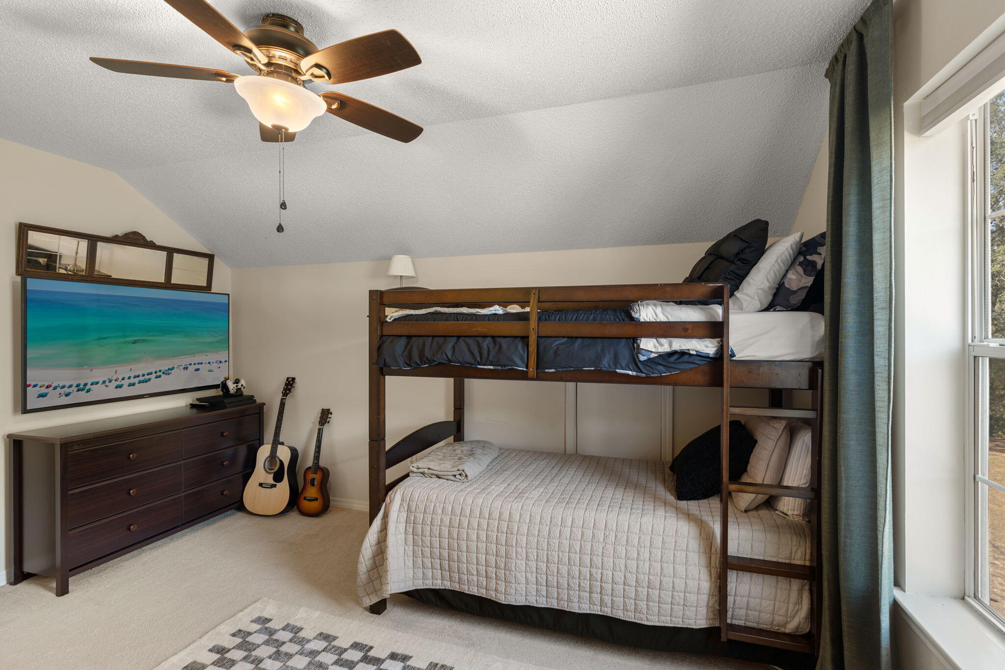 PARKWOOD ESTATES PH 1 BLUEWATER BAY - Residential