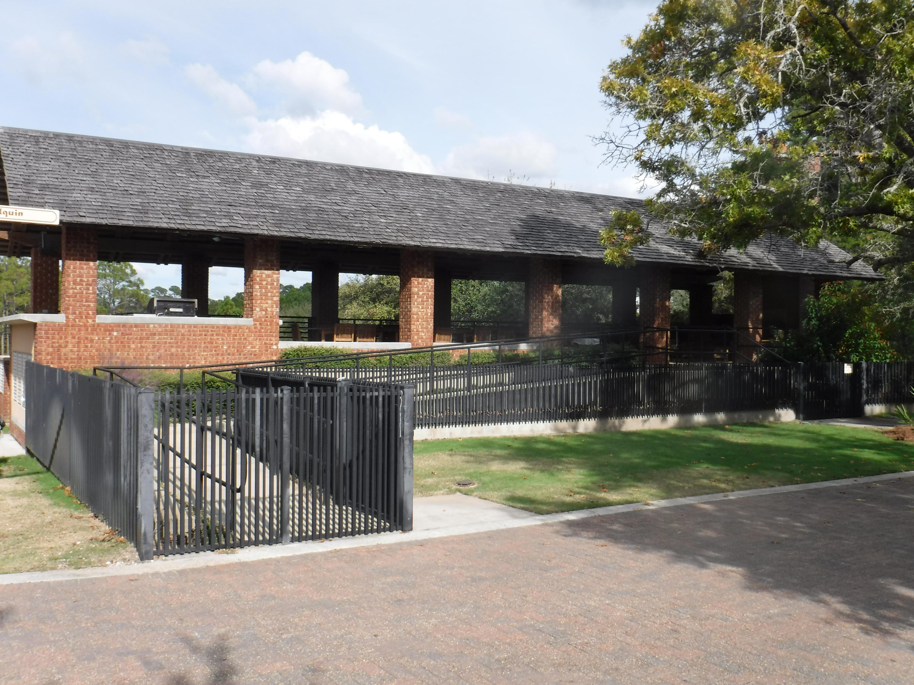 FOREST LAKES - Residential