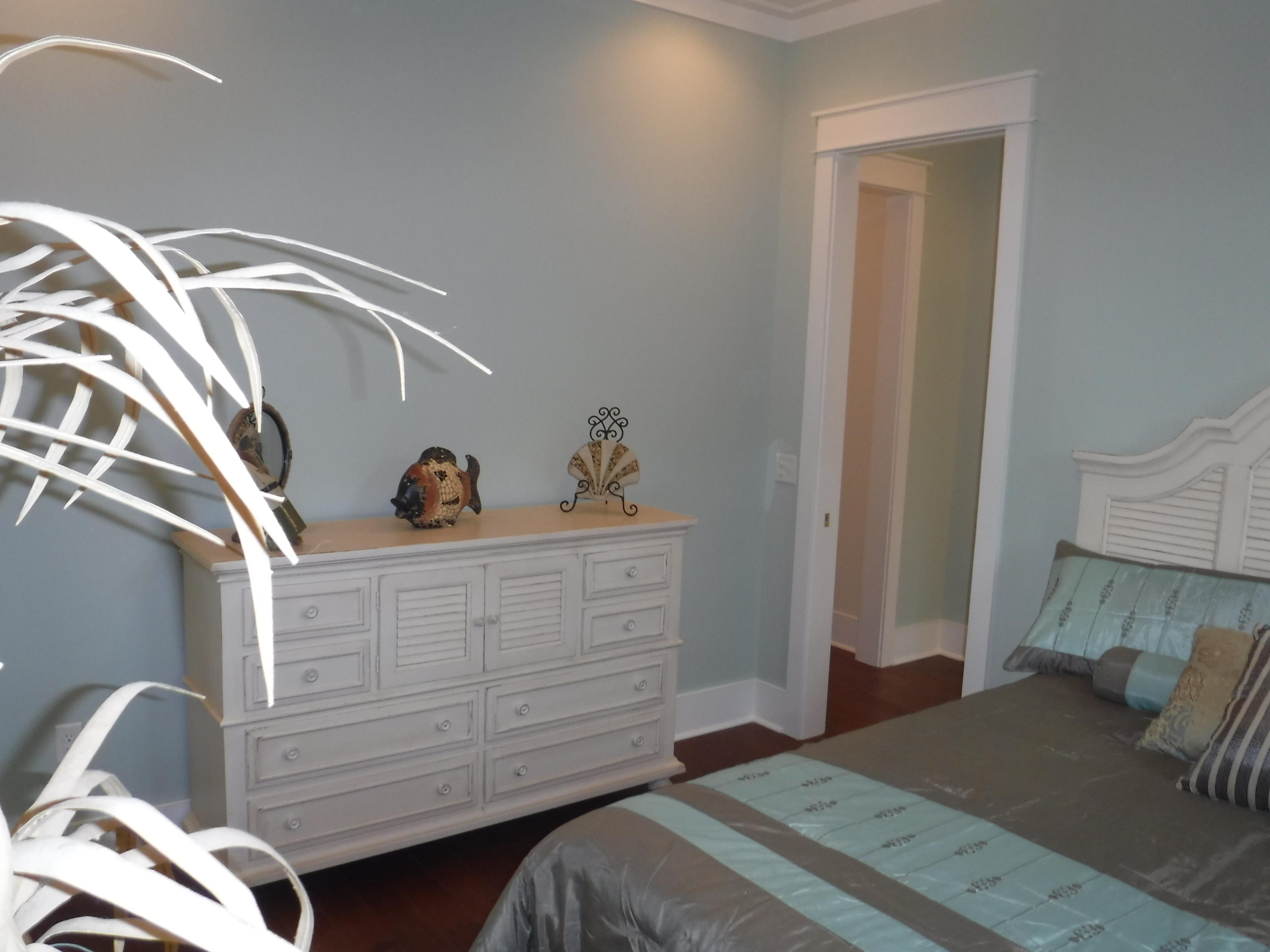 FOREST LAKES - Residential