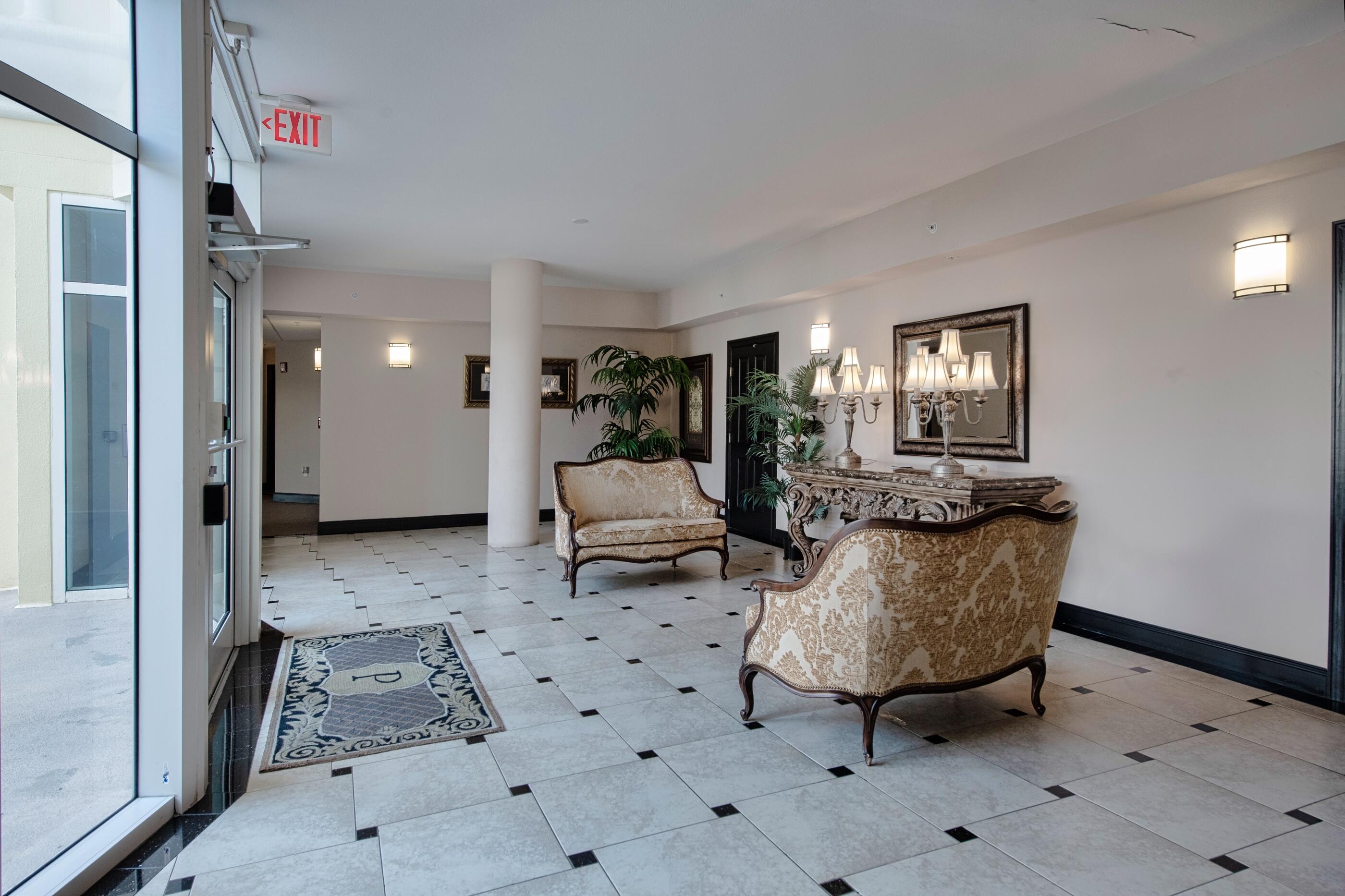 PRESIDIO YACHT CLUB - Residential